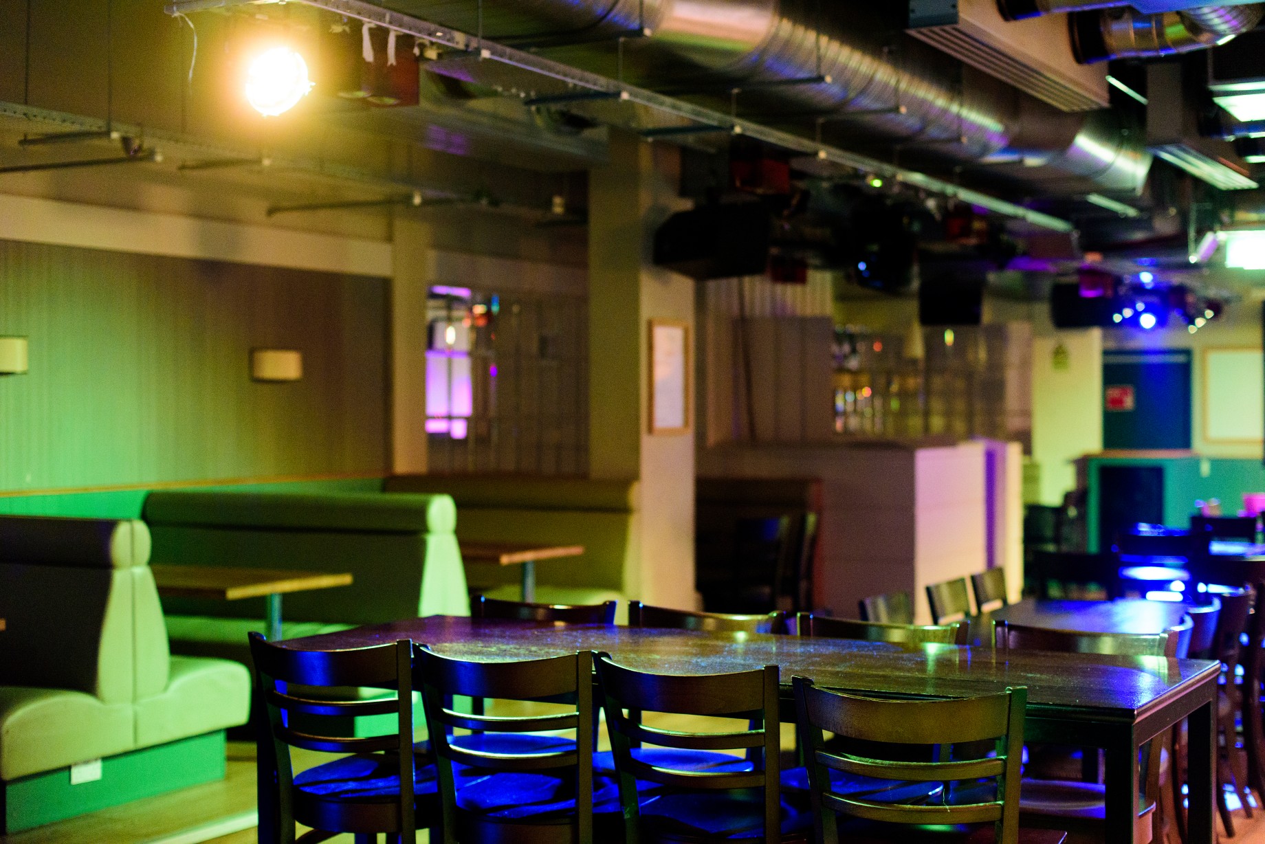 Modern event space at Griff Inn Bar & Kitchen with ample seating for gatherings.