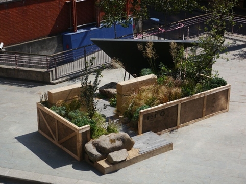 Courtyard & Platform - iyxdhkswqip.jpg