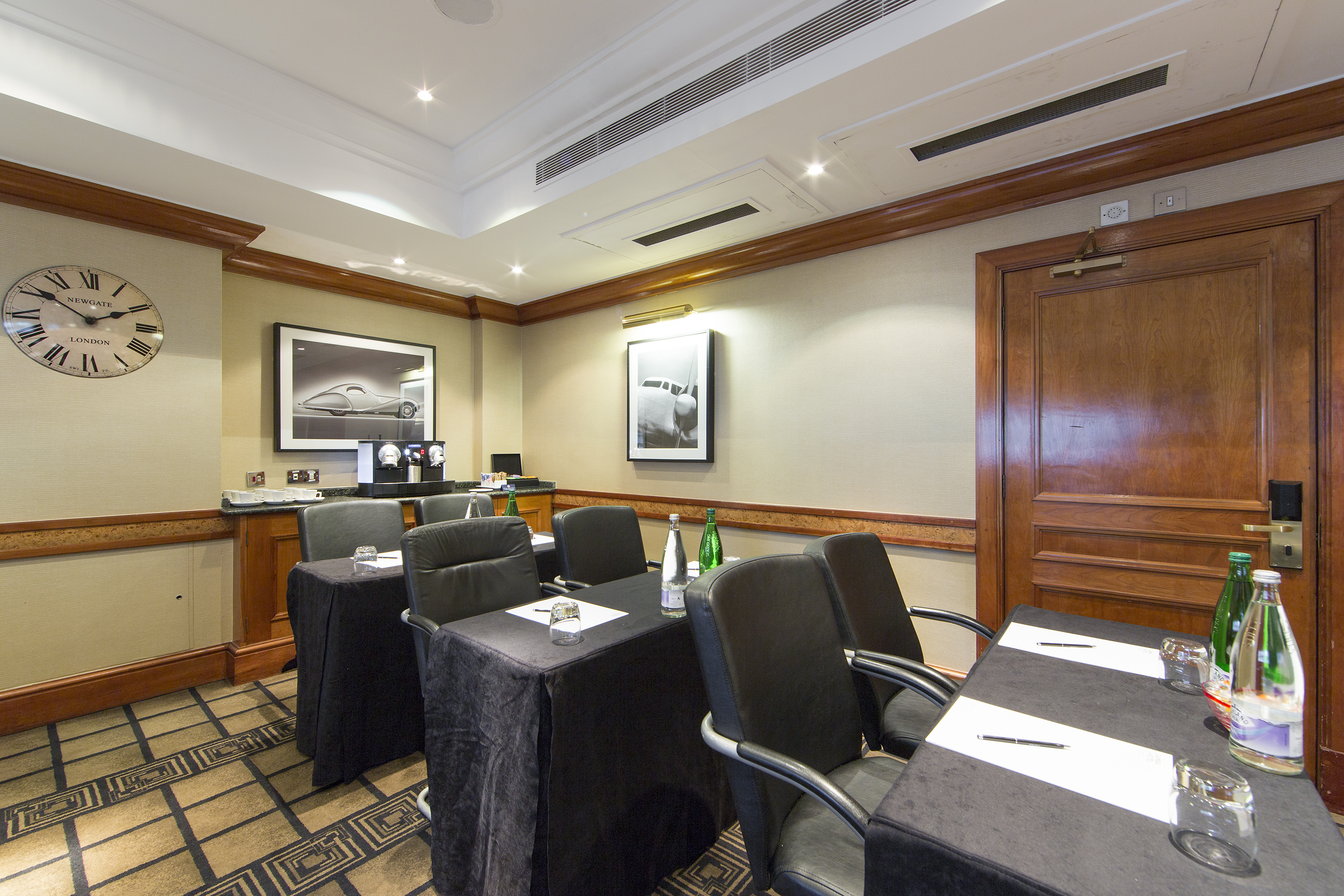 Meeting room at Serpentine, Thistle Marble Arch, with sleek tables for workshops.