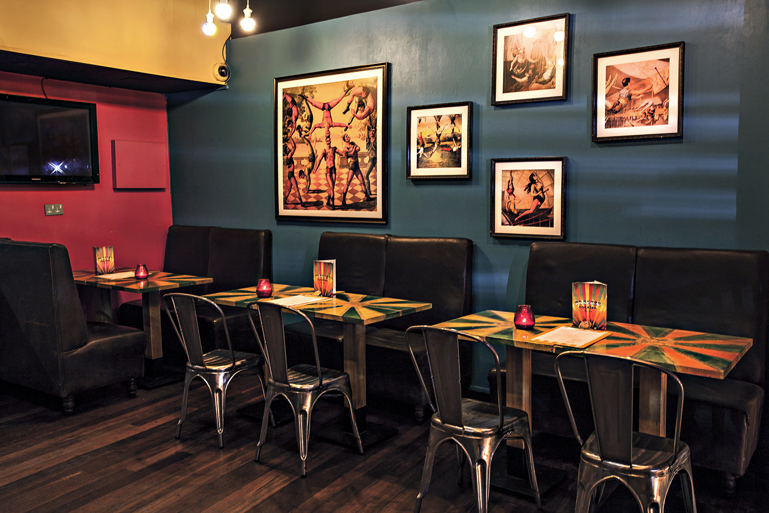 Intimate dining space at The Mezzanine, perfect for networking events and meetings.