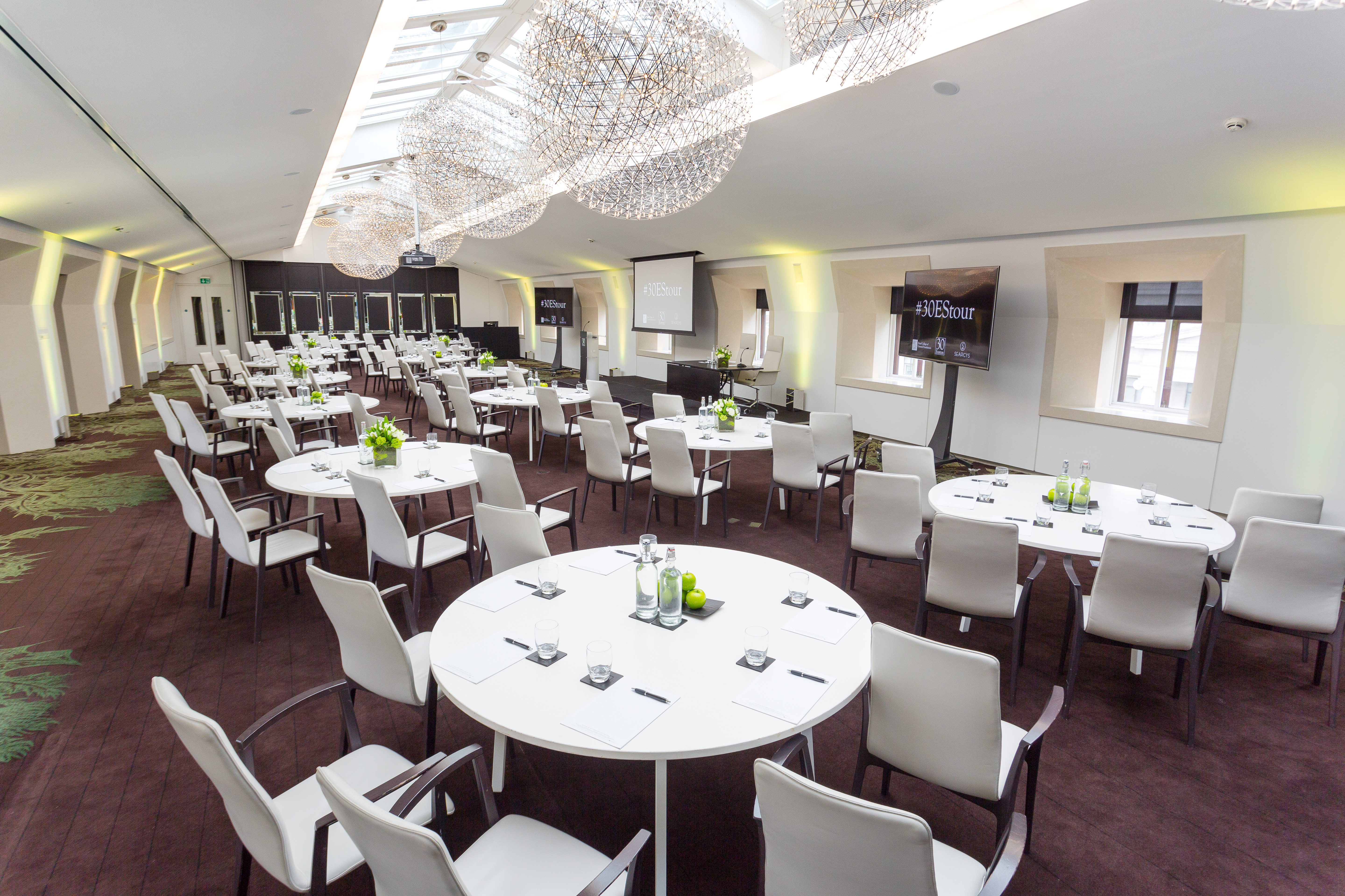 State Rooms & Rooftop Terrace: modern meeting space for corporate events and workshops.