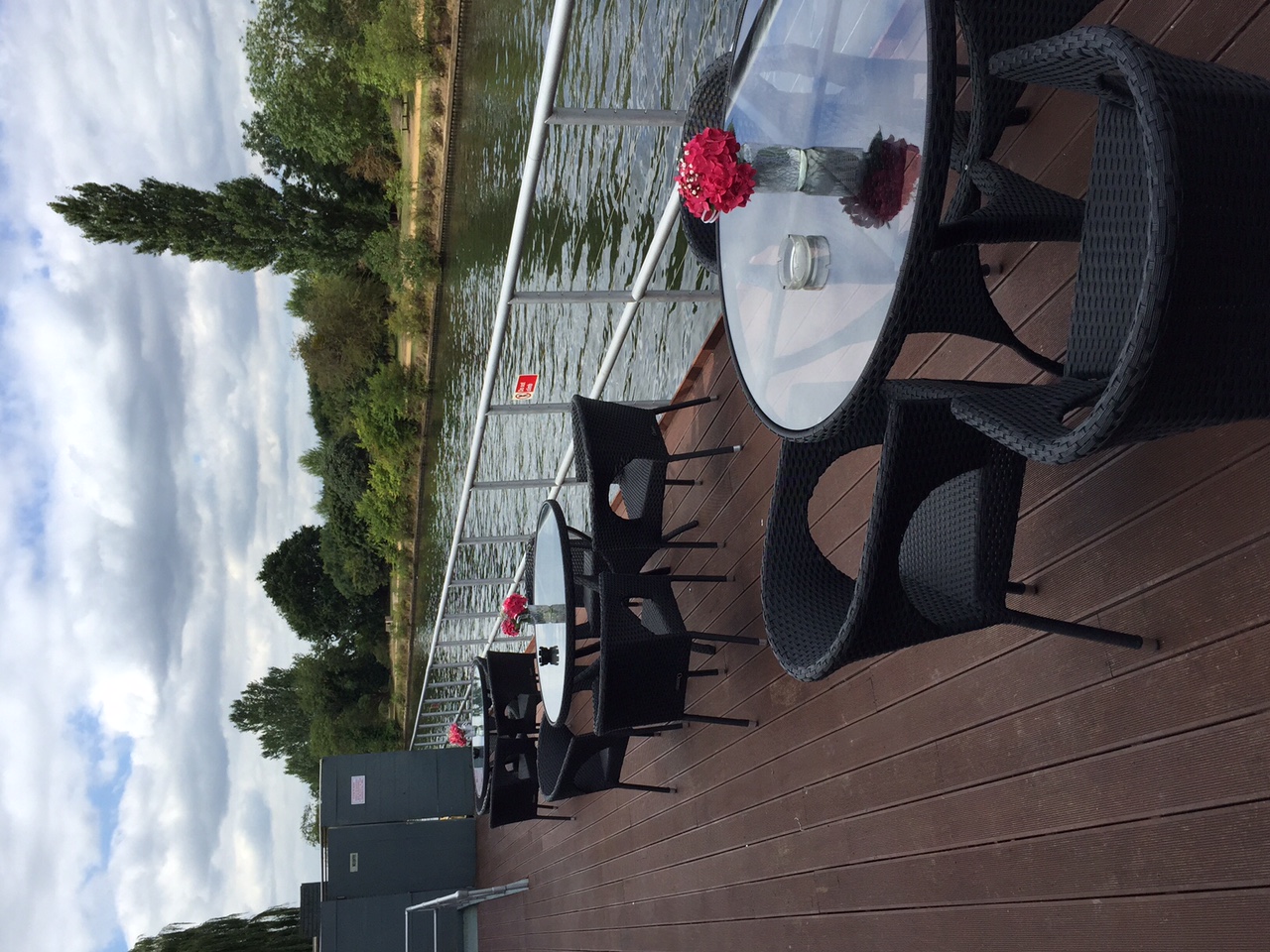 Outdoor seating area in The Thames Suite, ideal for cocktail receptions and networking events.