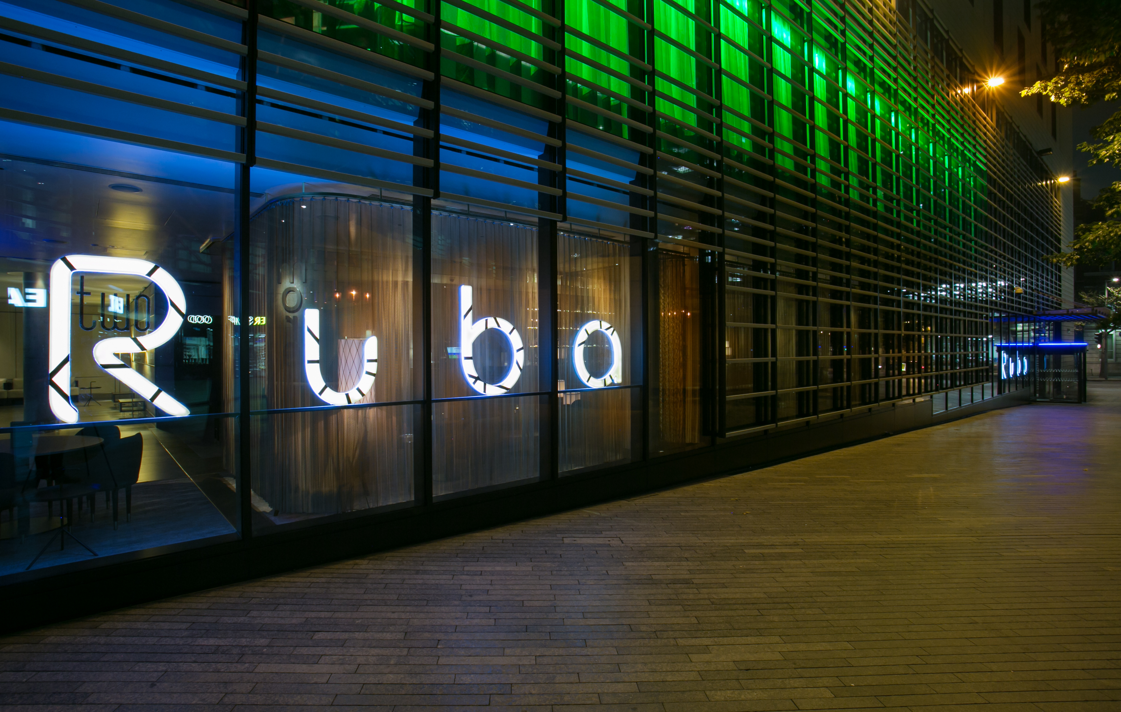 TwoRuba Bar - v1whwxmvpo1.jpg