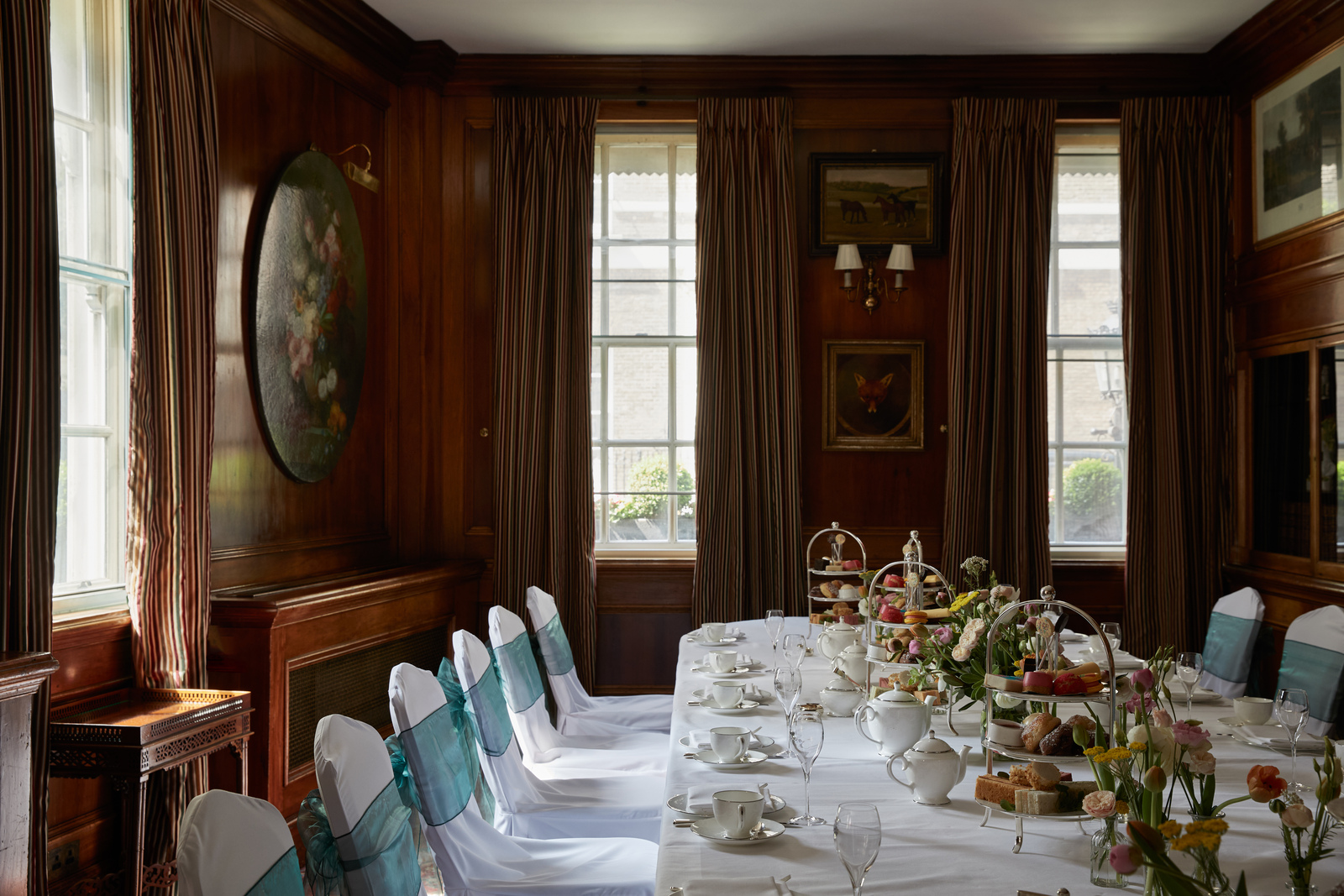 The Library - qdbq4ue2jaj.jpg