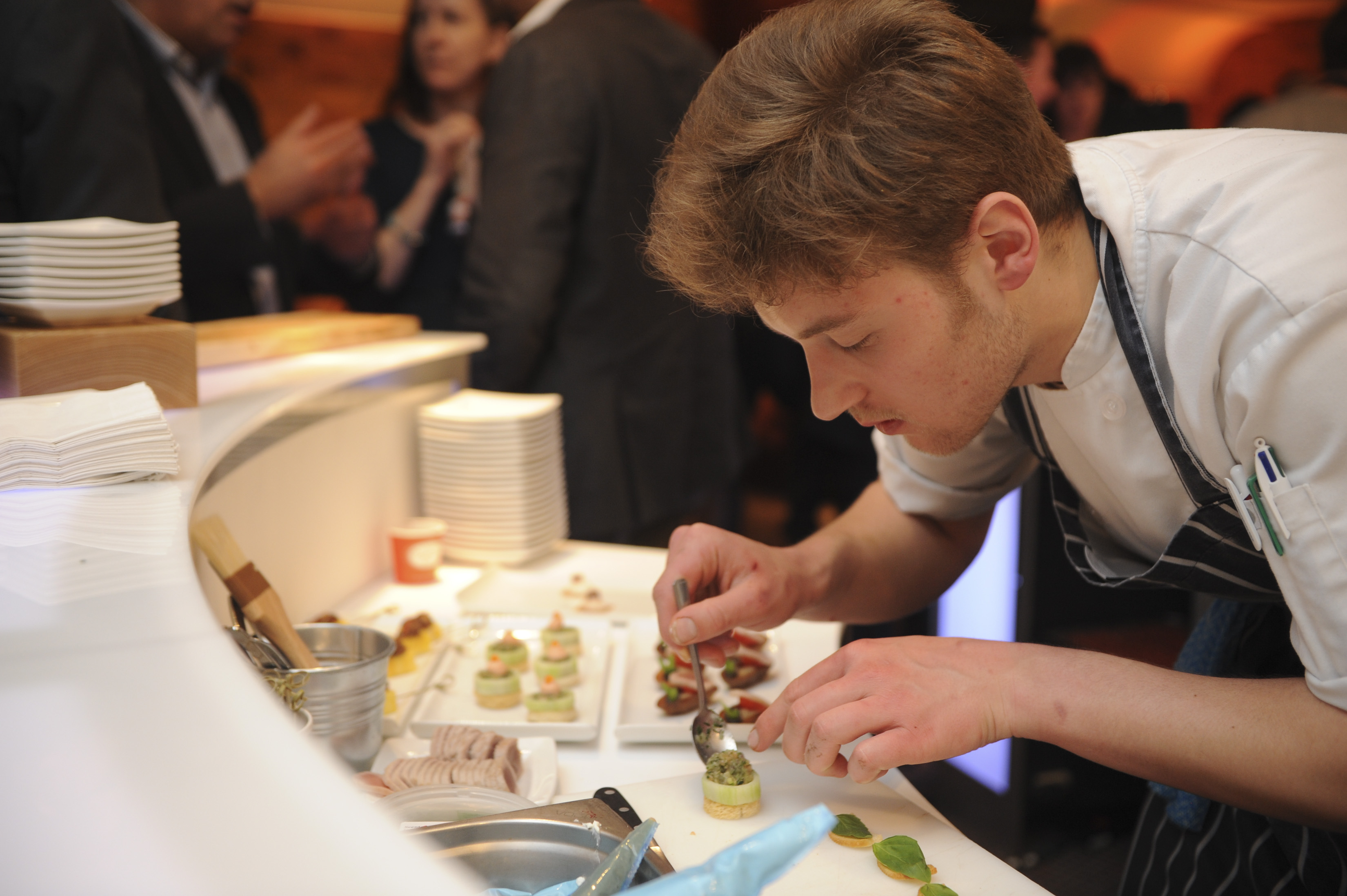 Bench - wu4bo43u1ey.jpg