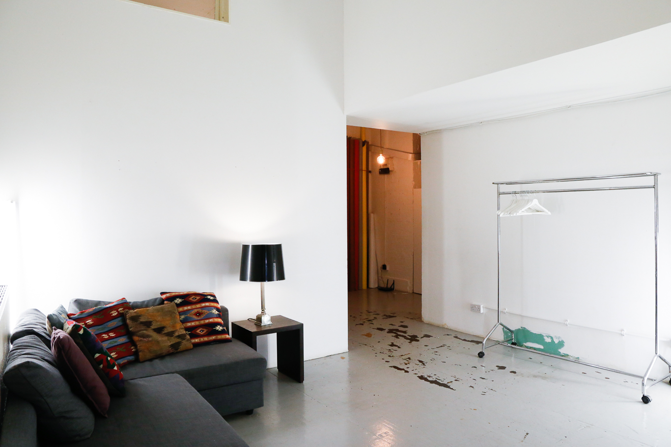 STUDIO - jn3mymfjllg.jpg