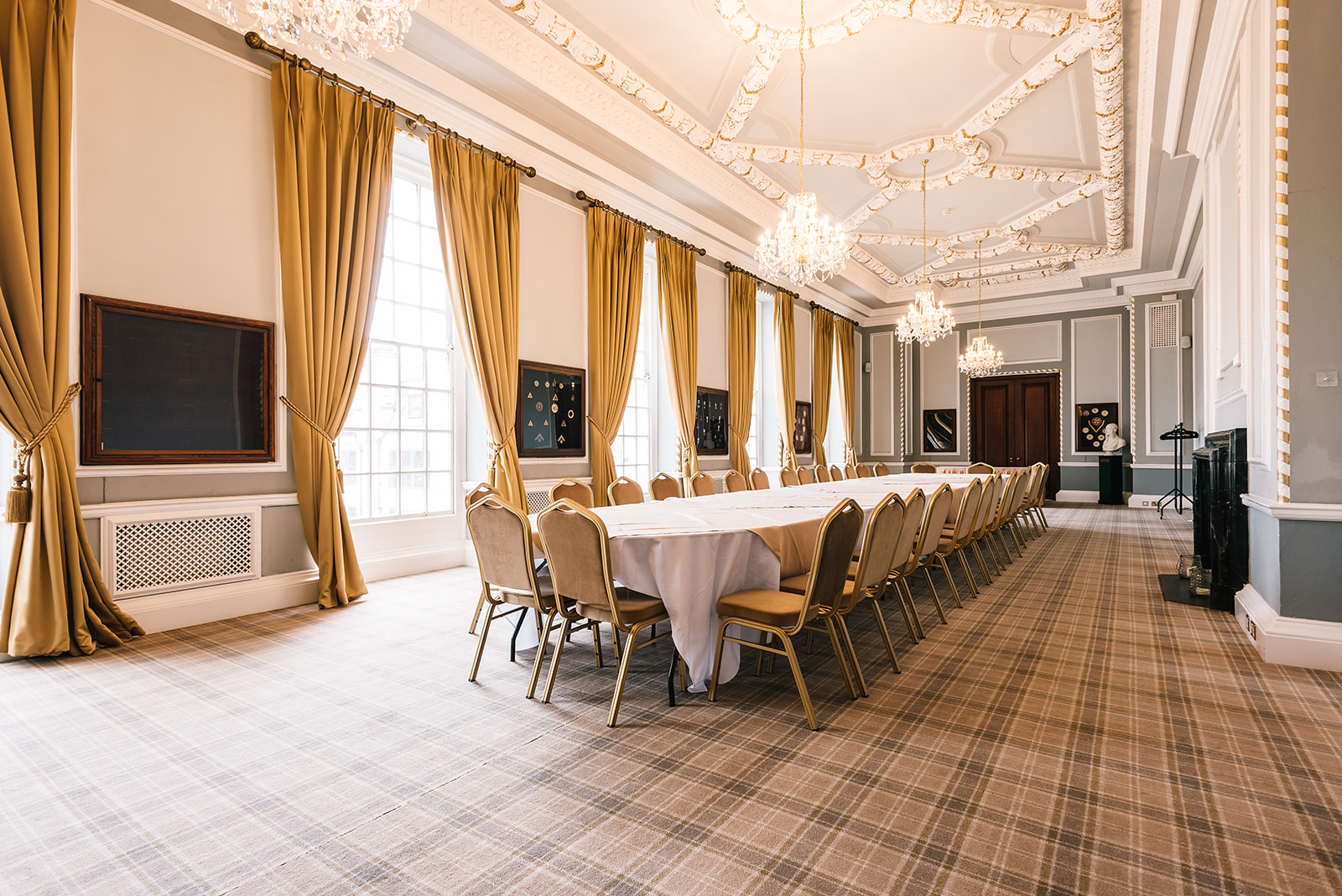 Elegant meeting room in Manchester Hall, ideal for corporate events and conferences.