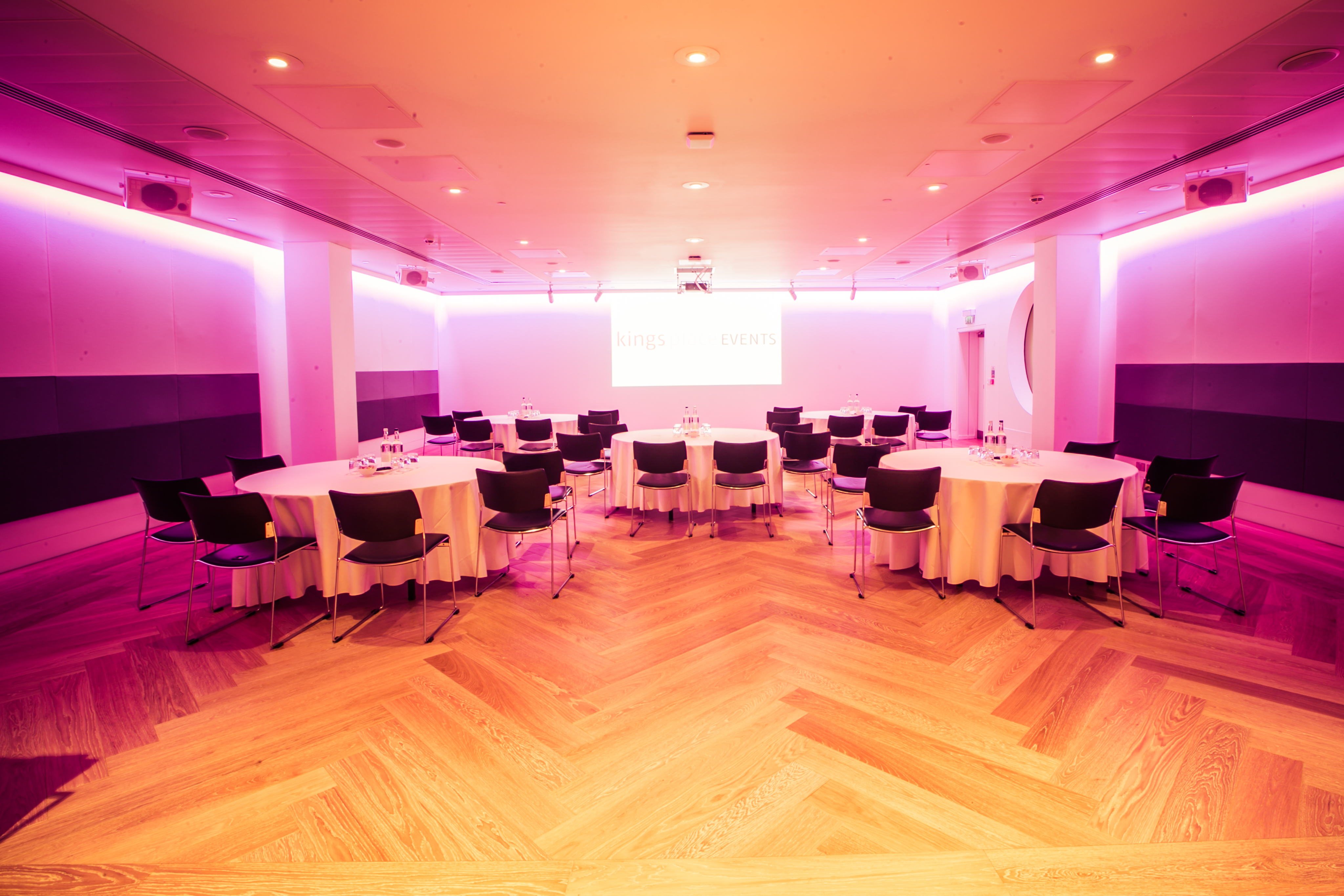 St Pancras Room - xut42vktjts.jpg