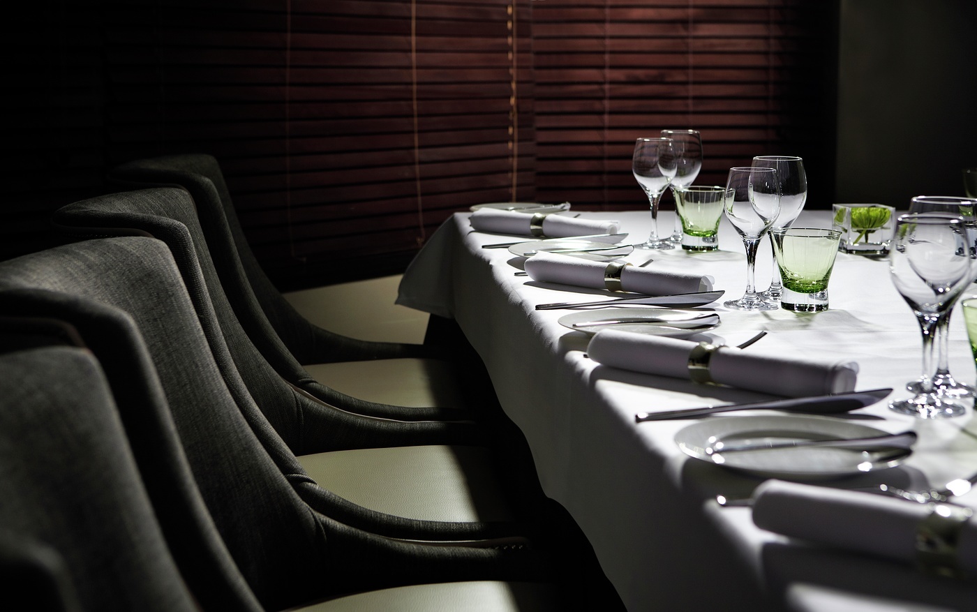 Elegant dining table at Rowhill Grange for corporate dinners and high-end events.