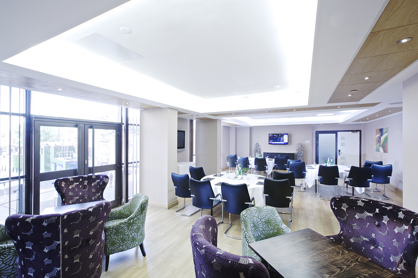 Copthorne Lounge - pdpu0ntg0uz.jpg