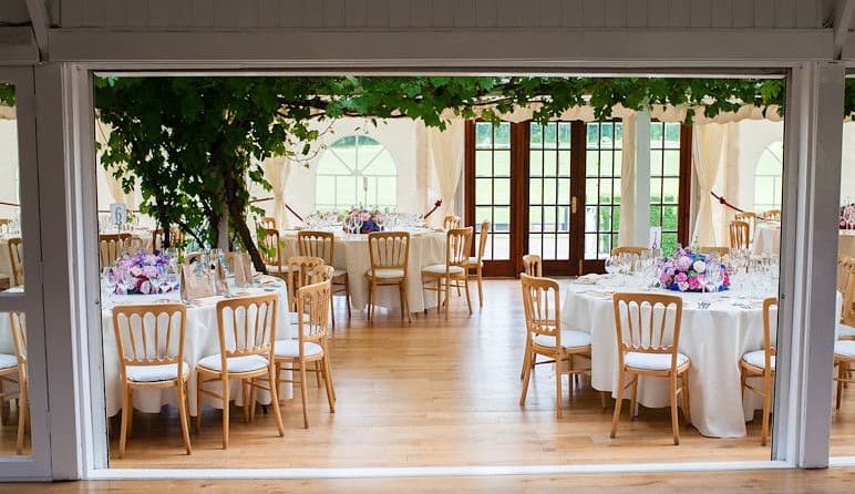 Clubhouse  - w4wmbijfxjr.jpg