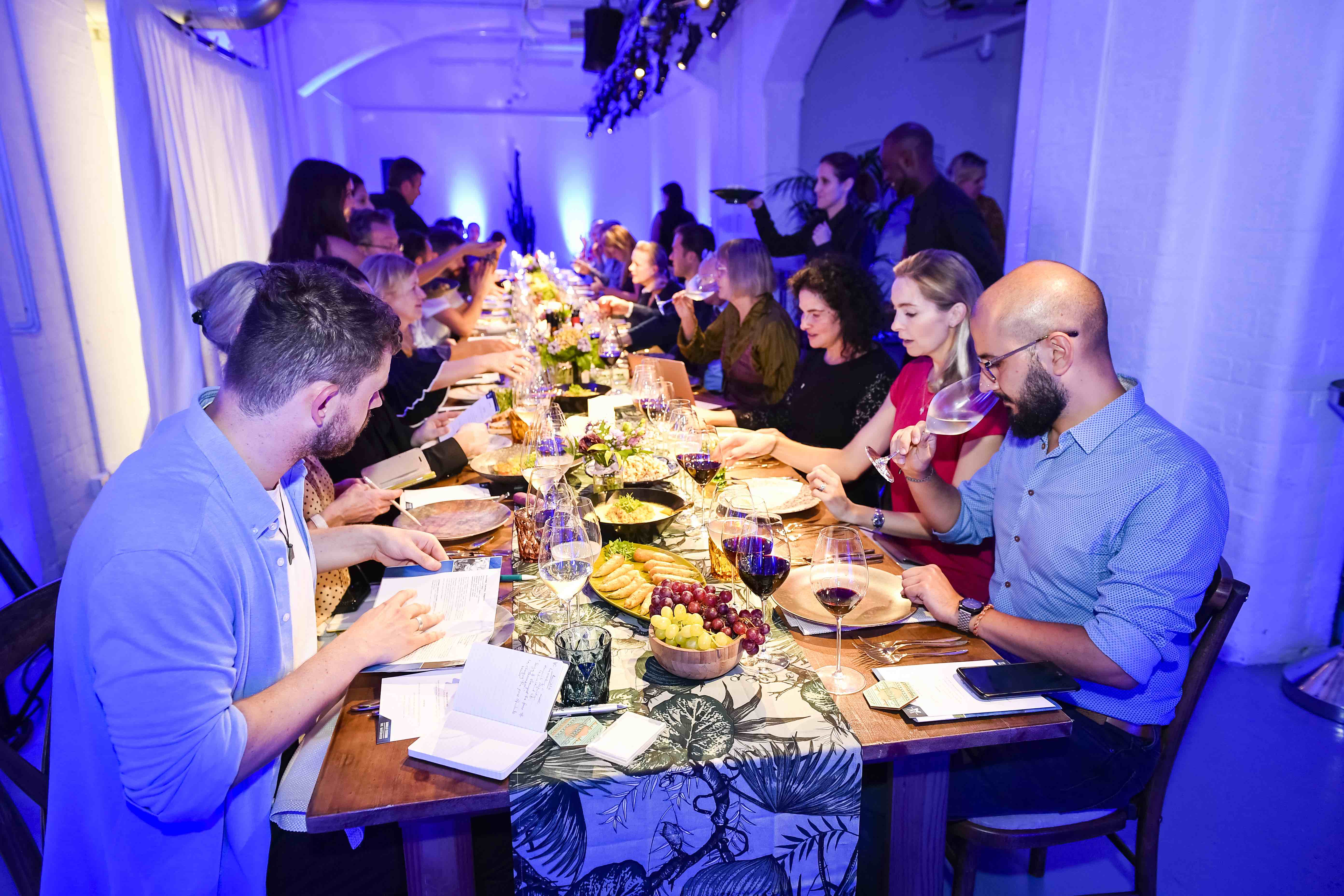 Whole venue - jk1ckwqqae3.jpg