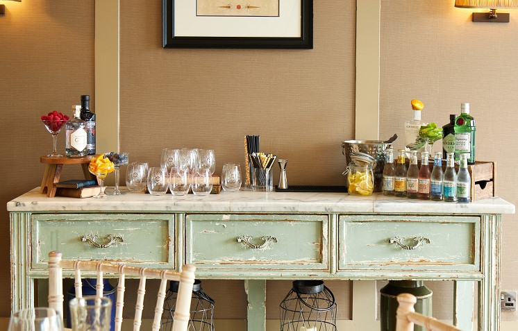 The South Terrace and Lounge - a1bcuekxdjt.jpg