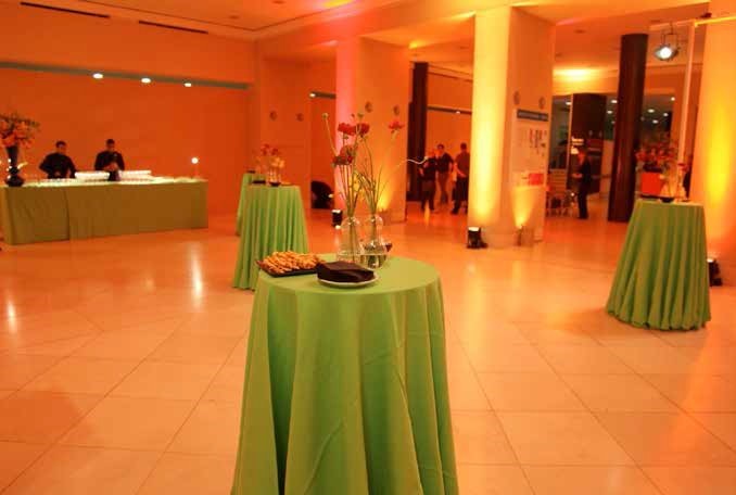 Manton Foyer at Tate Britain: elegant event space with green cocktail tables for networking.