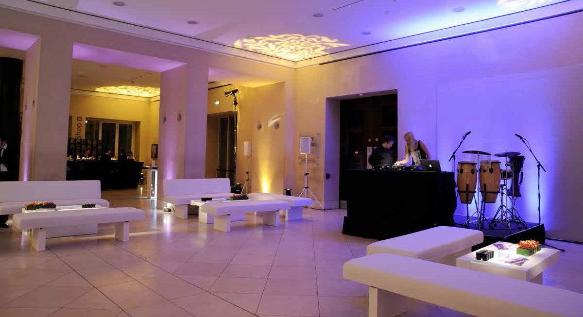 Manton Foyer at Tate Britain, modern seating for lively networking event.