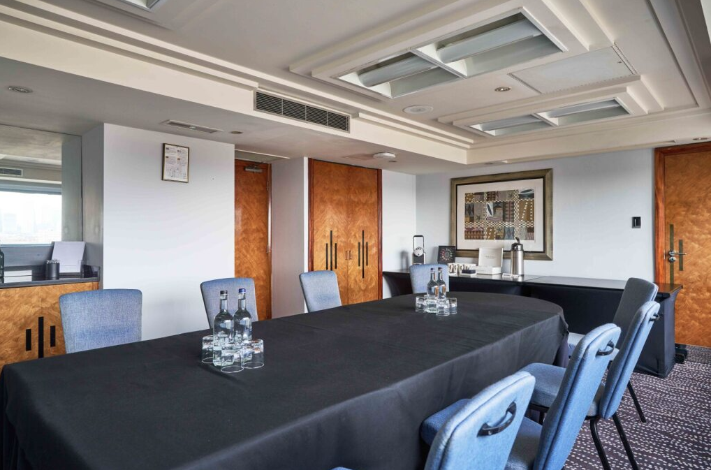 Resolution Suite - 18a099fb-81ac-4d03-9df7-2b4458f010ad.png