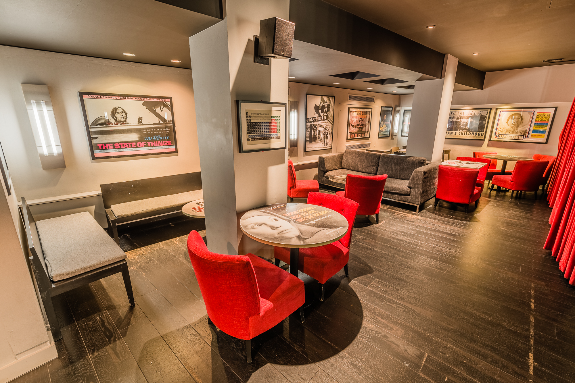 Curzon Soho - Bar area  - yrjvyzsjsyj.jpg