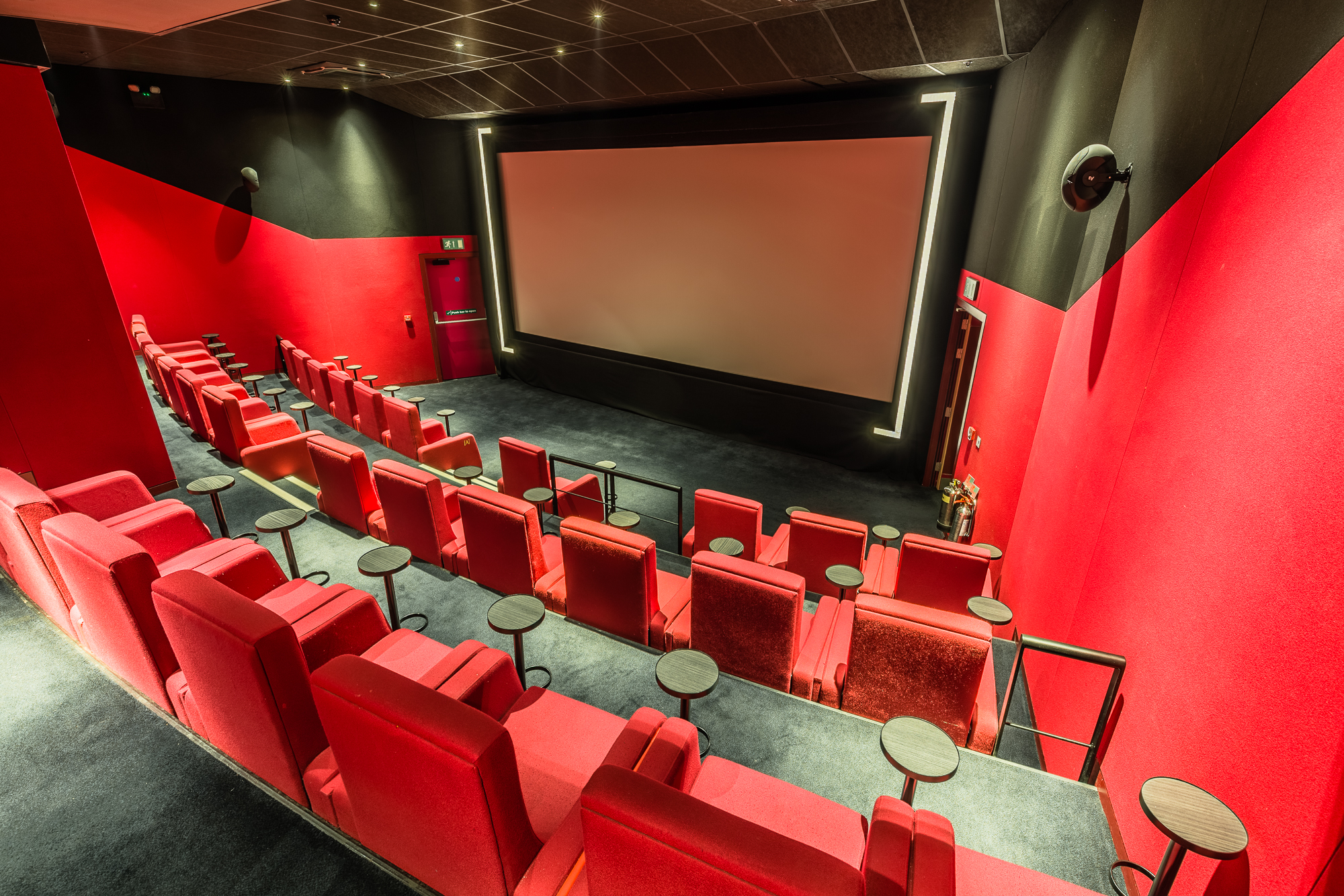 Curzon Victoria - Cinema Screen One - km50plub2kg.jpg