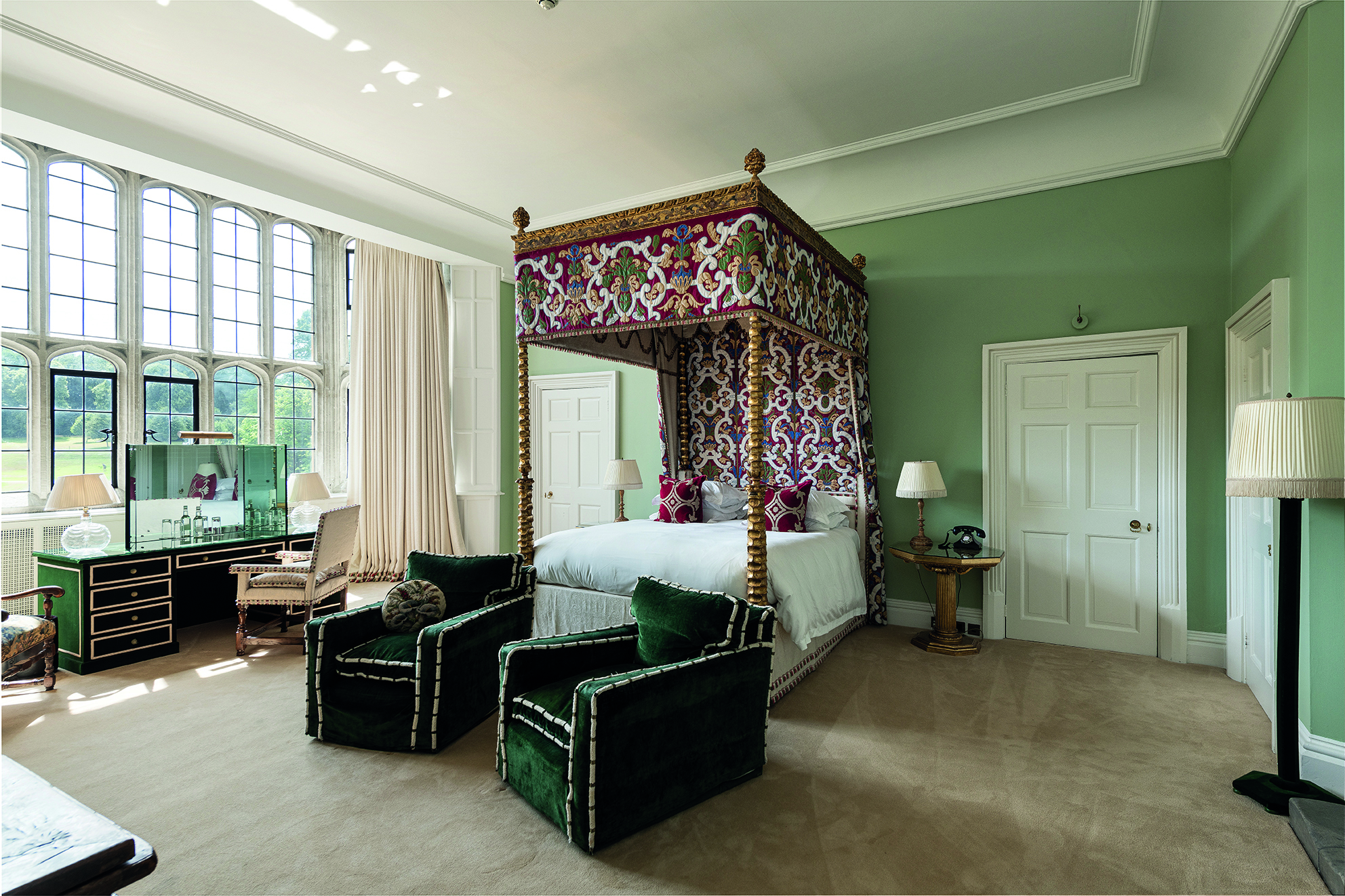 The Castle - dkyfht1bsiu.jpg