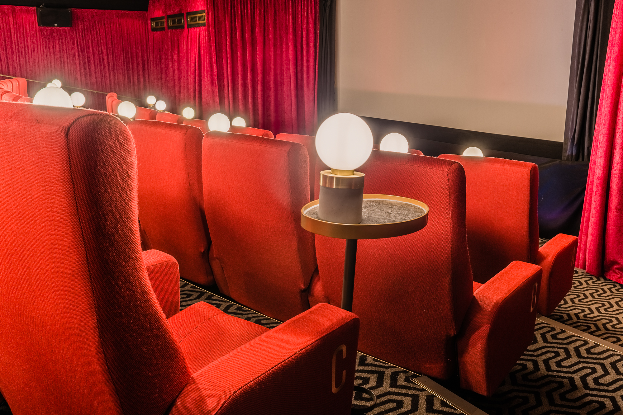 Screen Two - id0memqktrl.jpg