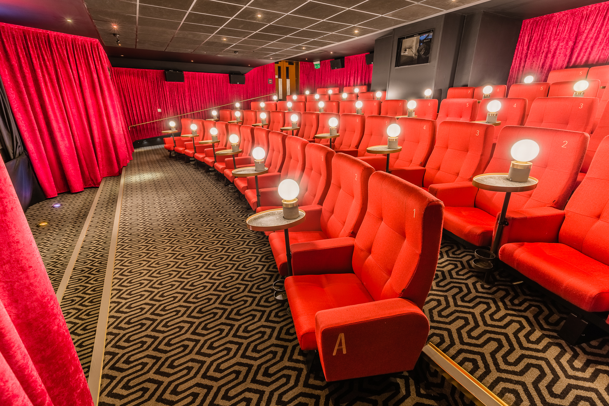 Screen Two - txcppimruqo.jpg