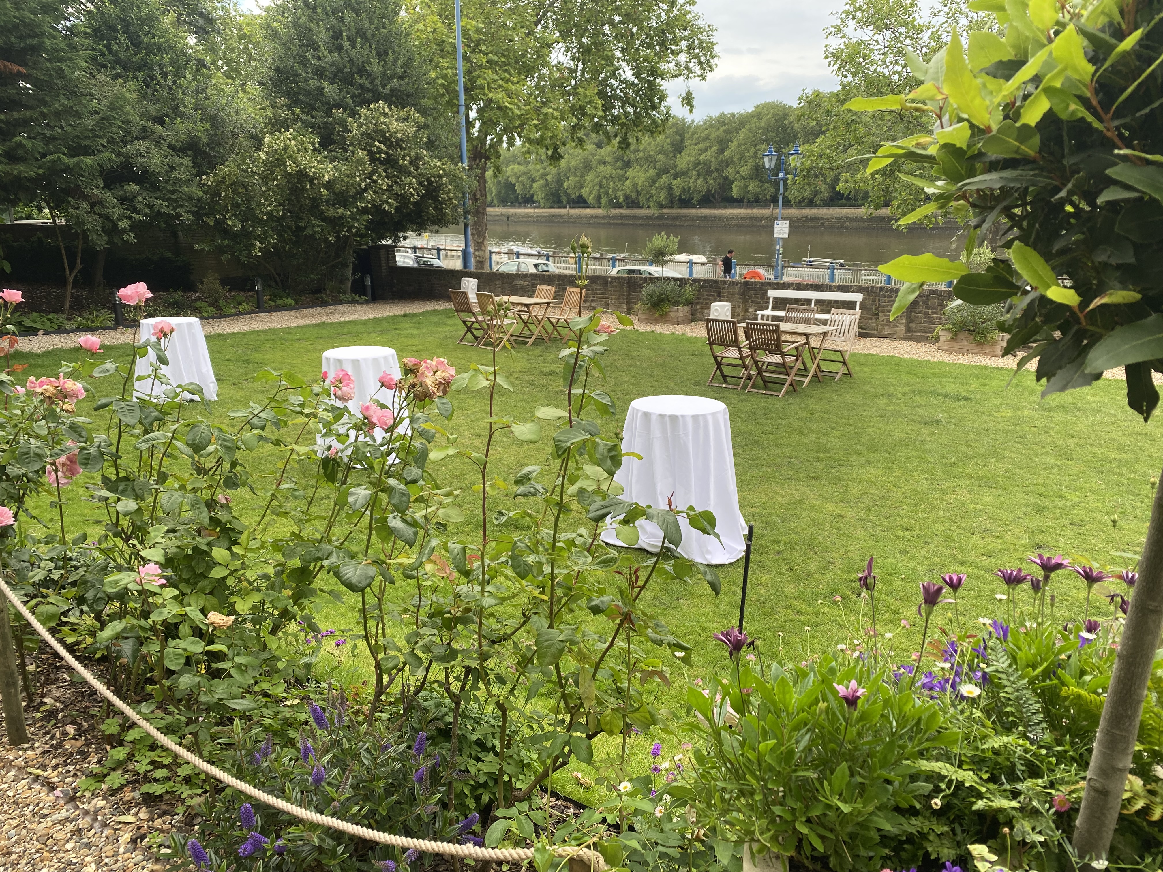 Event space - 3olte3daiyg.jpg