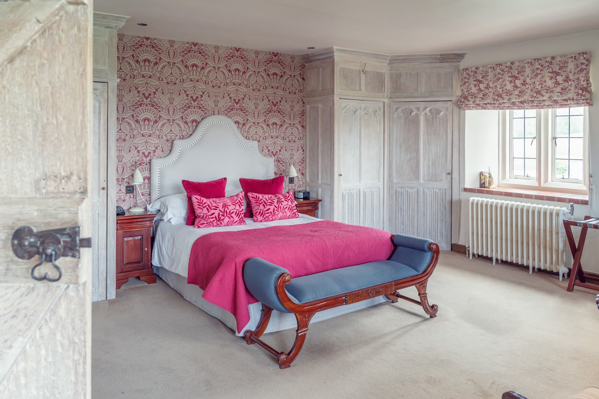 Luxury Maiden's Tower suite at Leeds Castle, ideal for high-end boutique conference retreats.