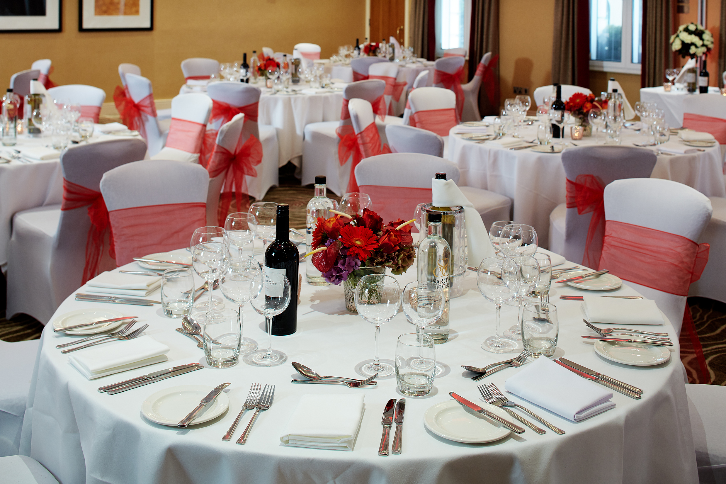 Kings Suite banquet setup with elegant tables, ideal for weddings and formal events.