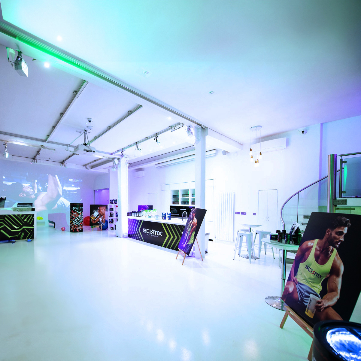 Exclusive - Blank Canvas - z02yjf5iqxl.jpg