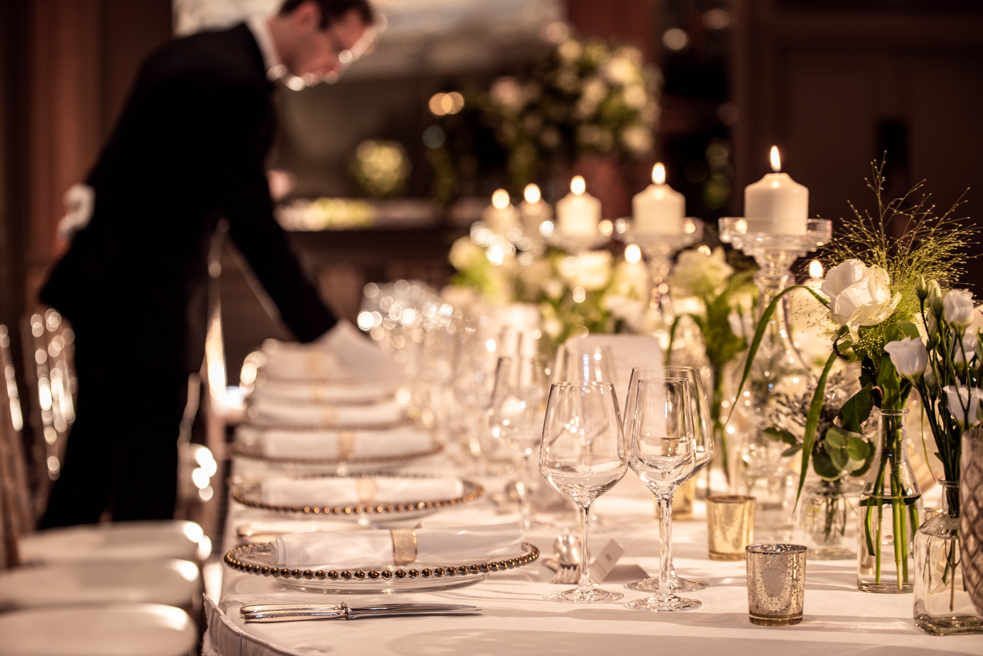 Elegant banquet table in Chartwell Ballroom, Hyatt Regency London for upscale events.