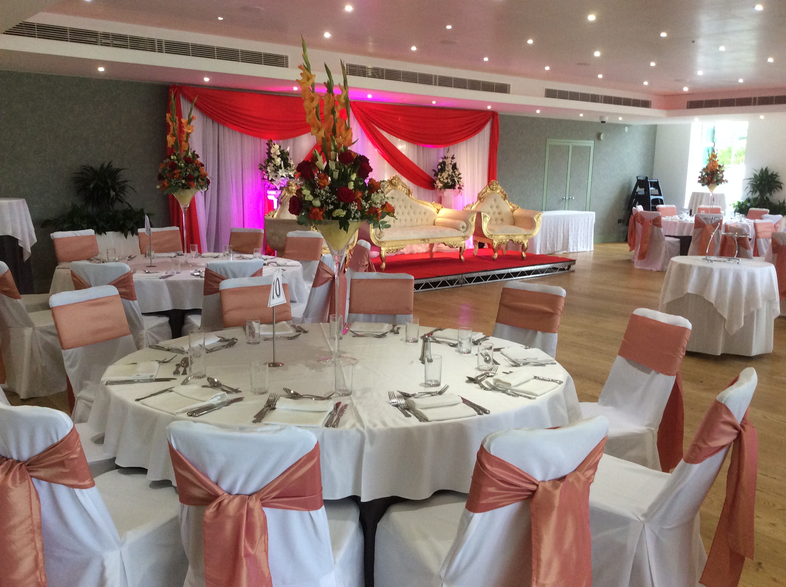 The Thames View Suite - dgaayom0hvx.JPG