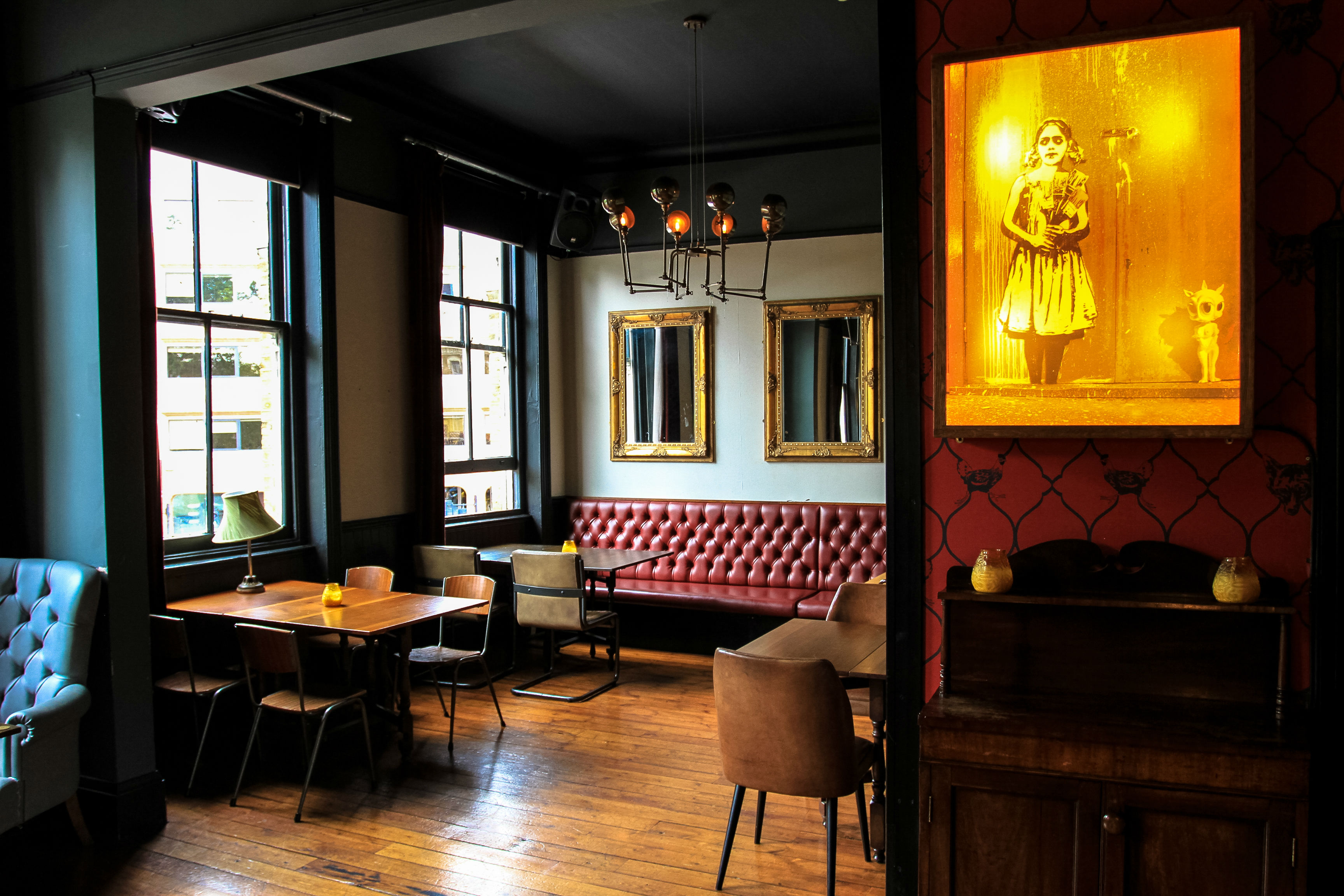 Stylish event space with plush seating, ideal for gatherings and networking.