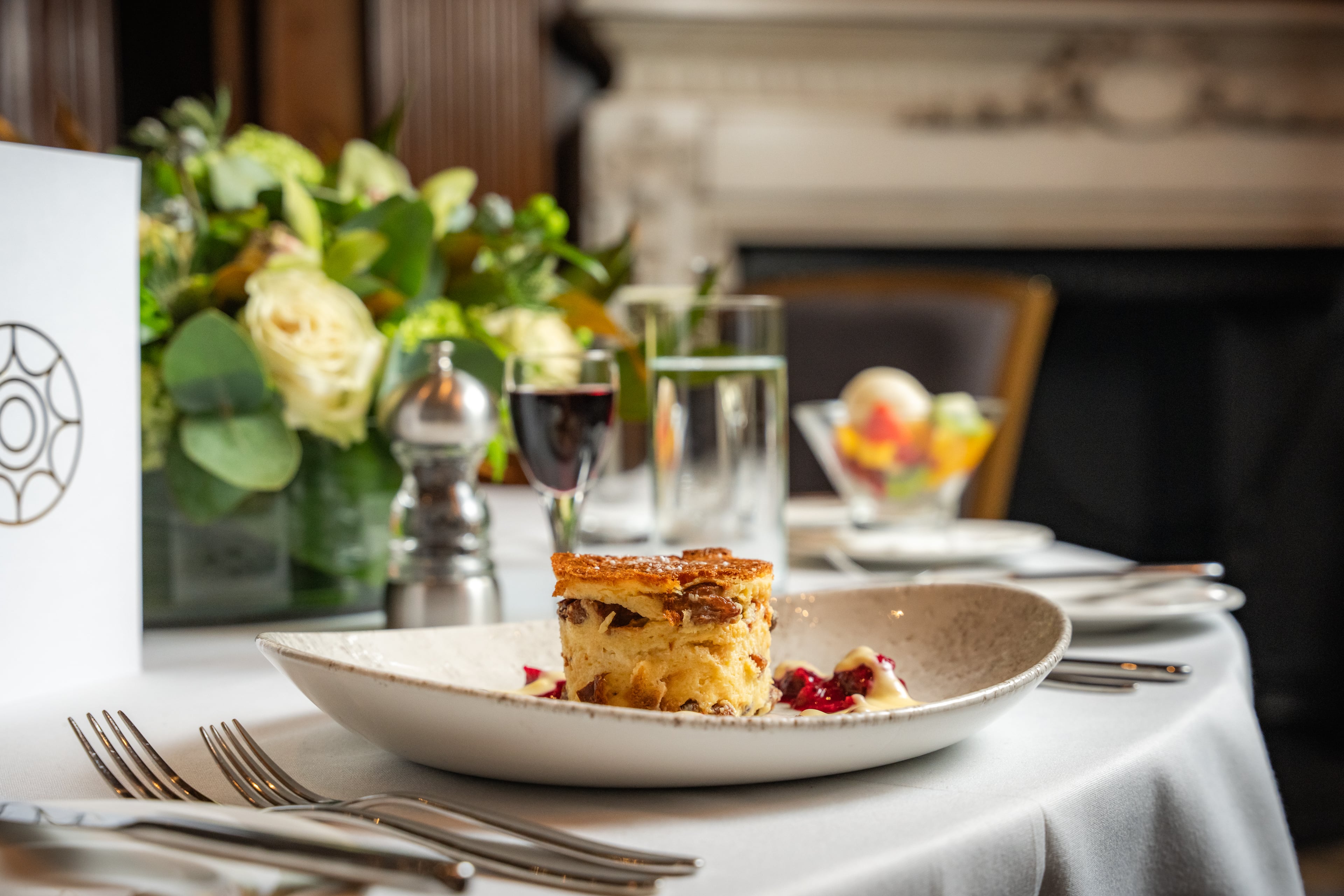 Smeaton Room - y4d3ntsrcyo.jpg