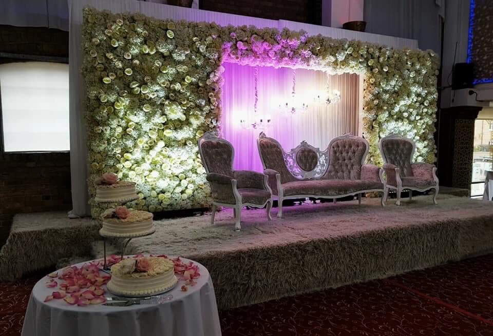 Lakeview Suite at Regents Lake: elegant floral backdrop for weddings and upscale events.