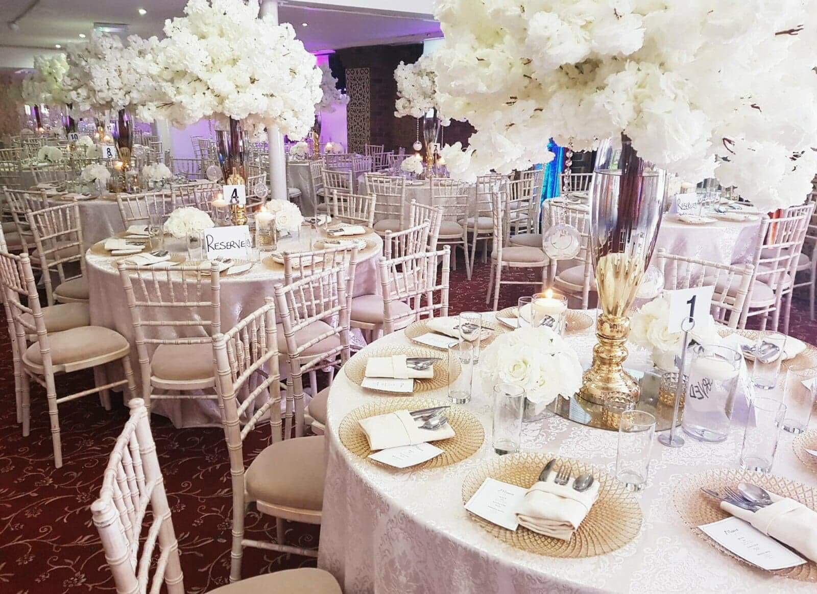 Lakeview Suite at Regents Lake: elegant event space for weddings and corporate gatherings.