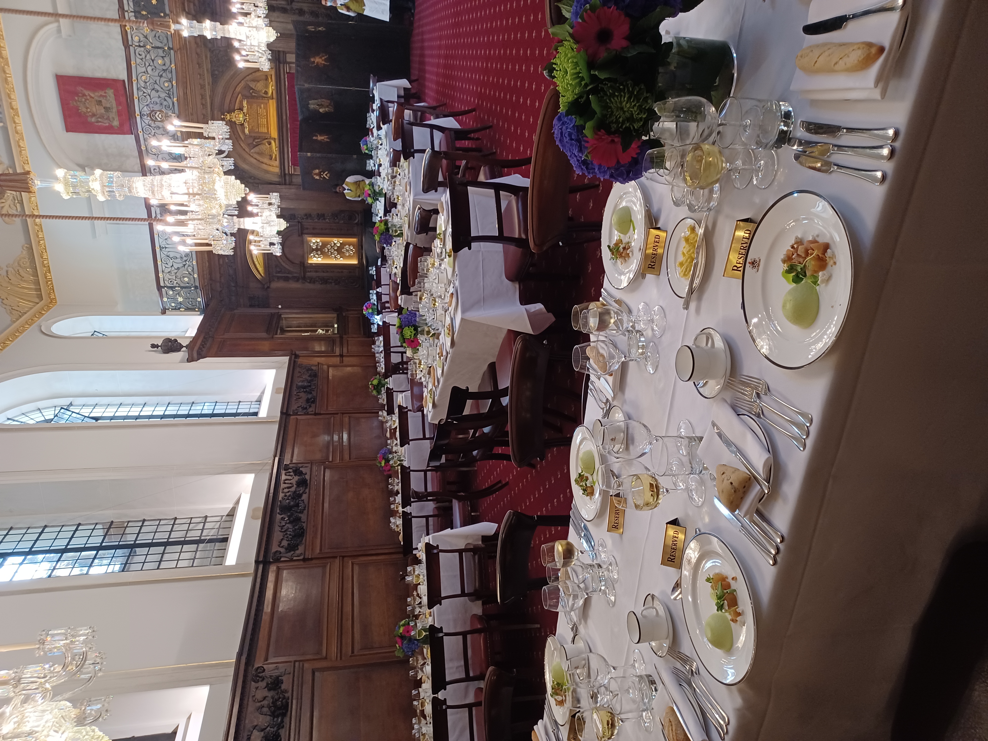 Livery Hall - 0jsrw5zzj0b.jpg