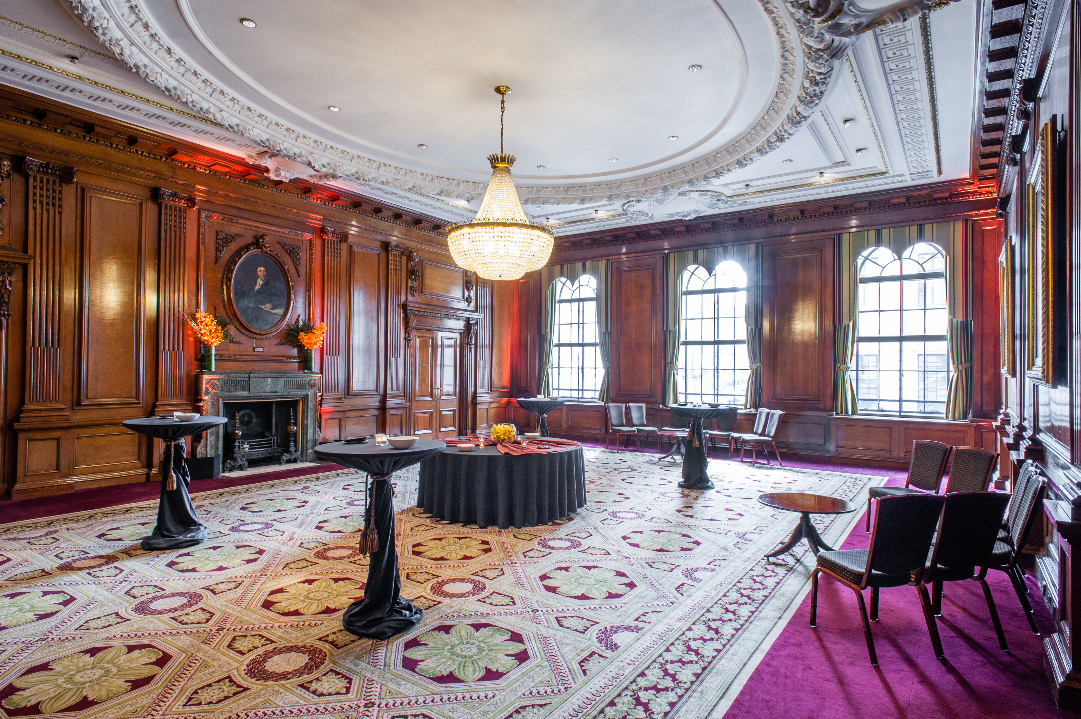 Council Room - kkfs0zlhmt3.jpg