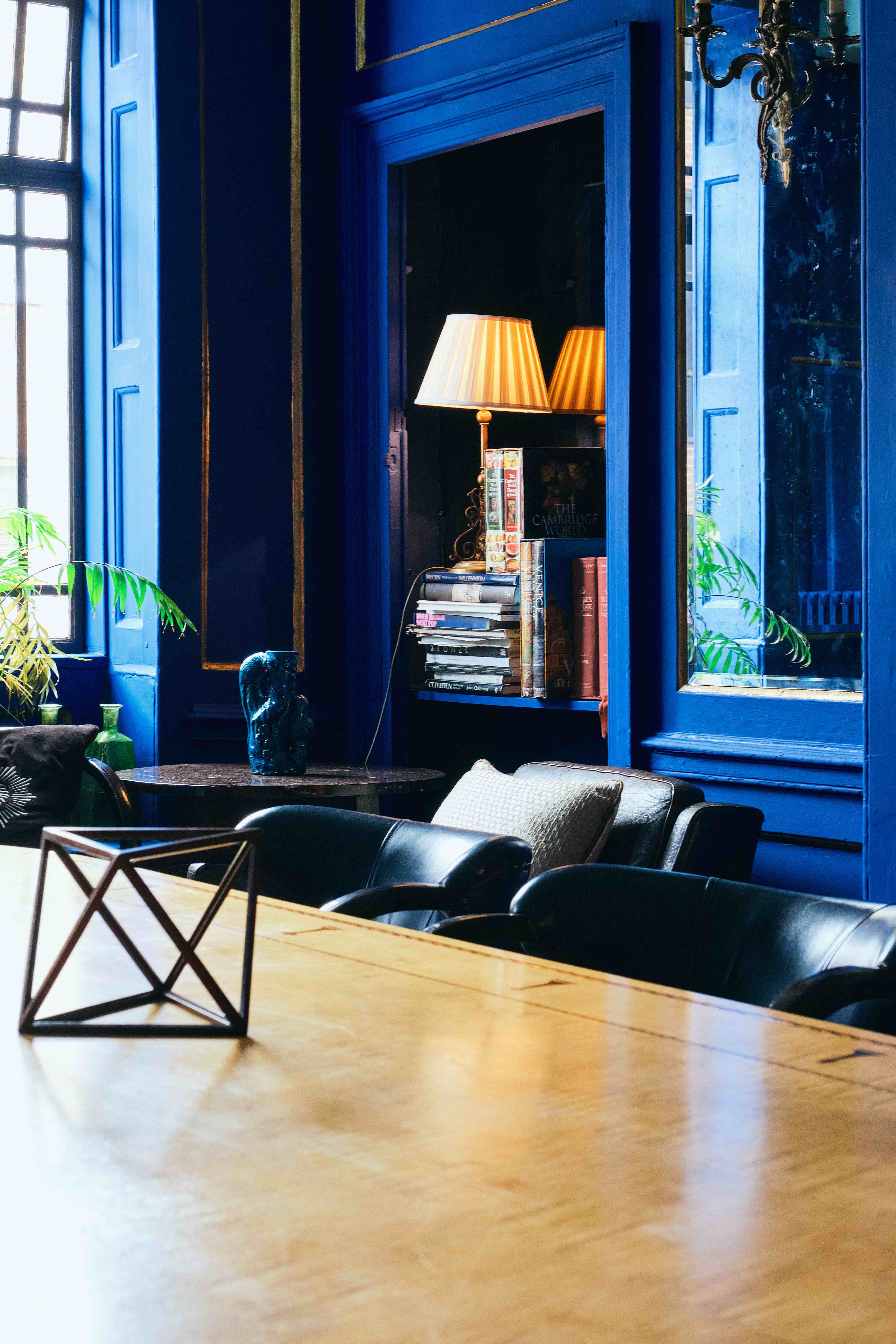 L'Escargot Le Salon Bleu: Jewel-toned VIP lounge, event space