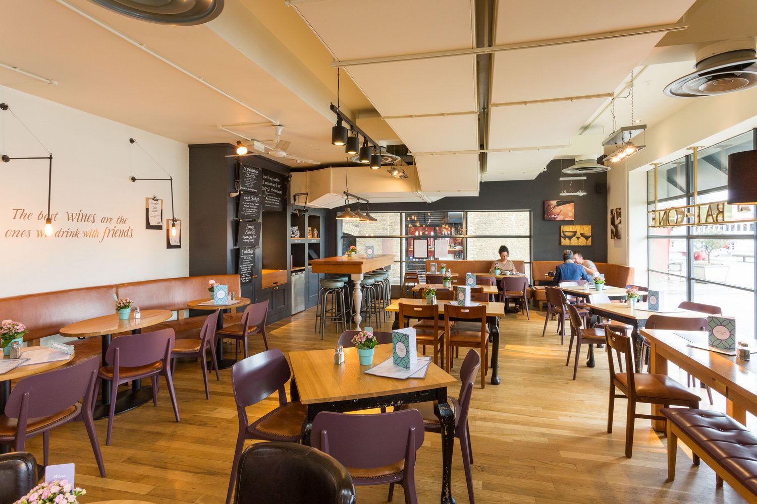 The Bar - 4uz02n4he05.jpg