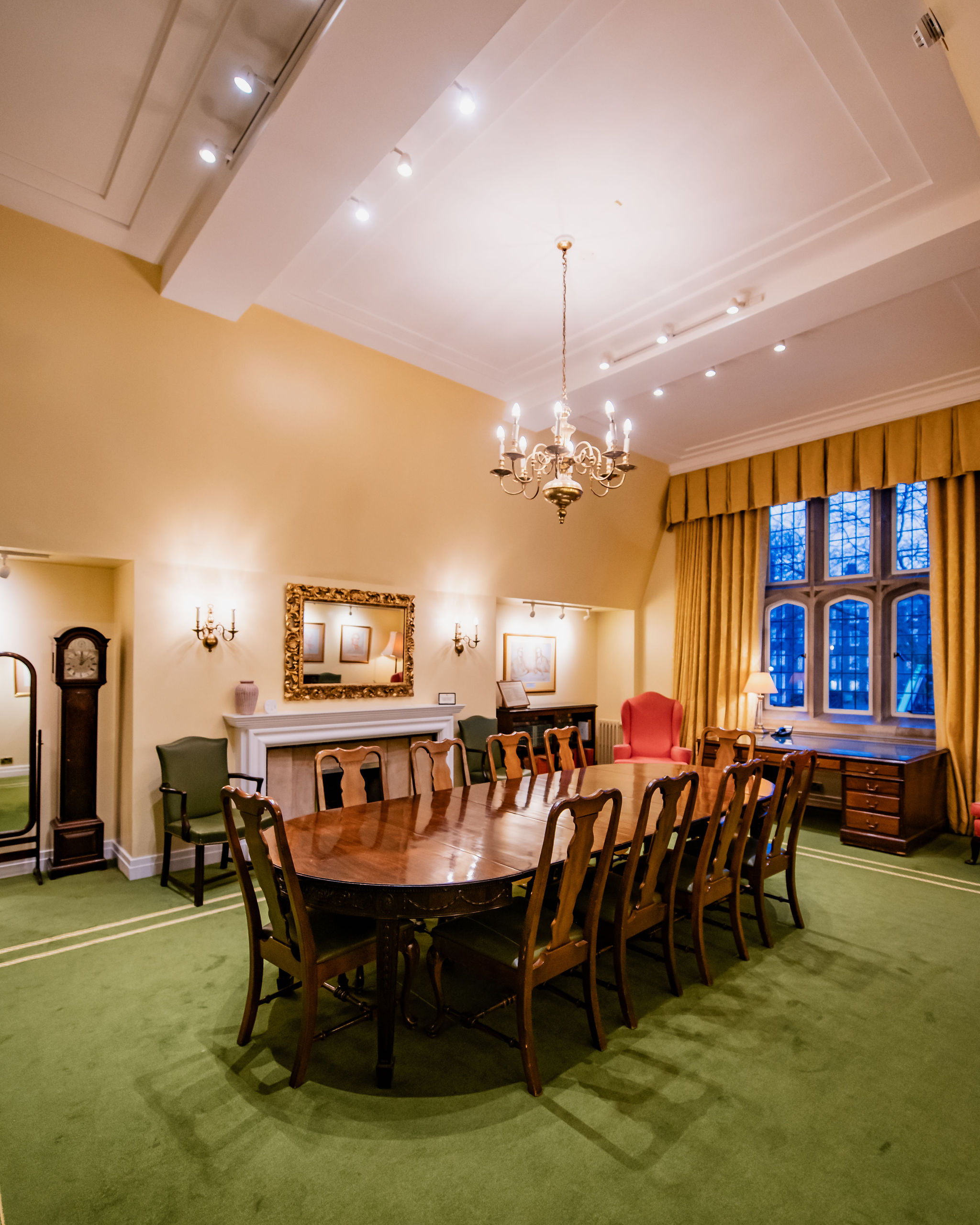 The Benchers' Library - ynhudl20paf.jpg