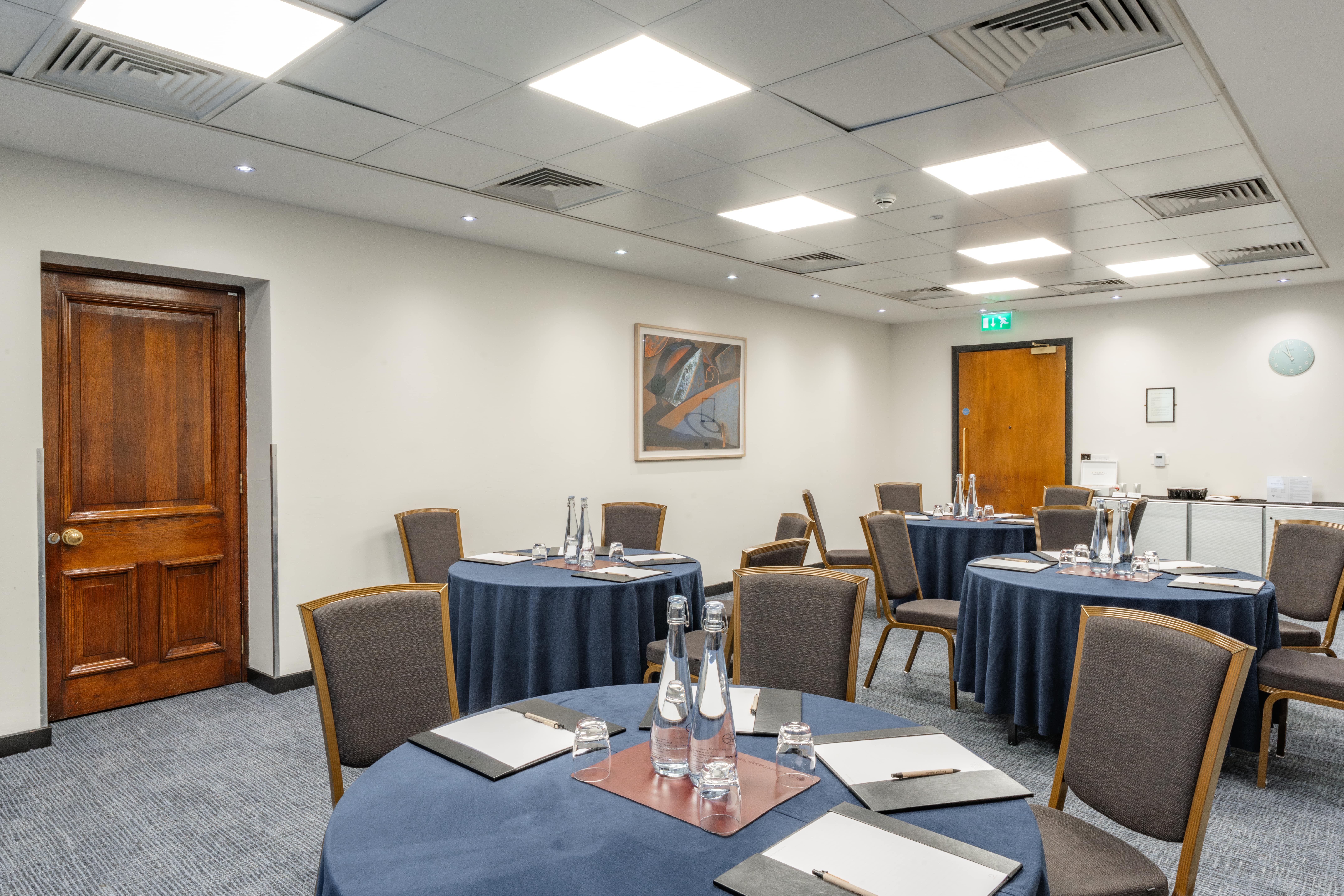 Tredgold Room - gso0lm1qoh3.jpg