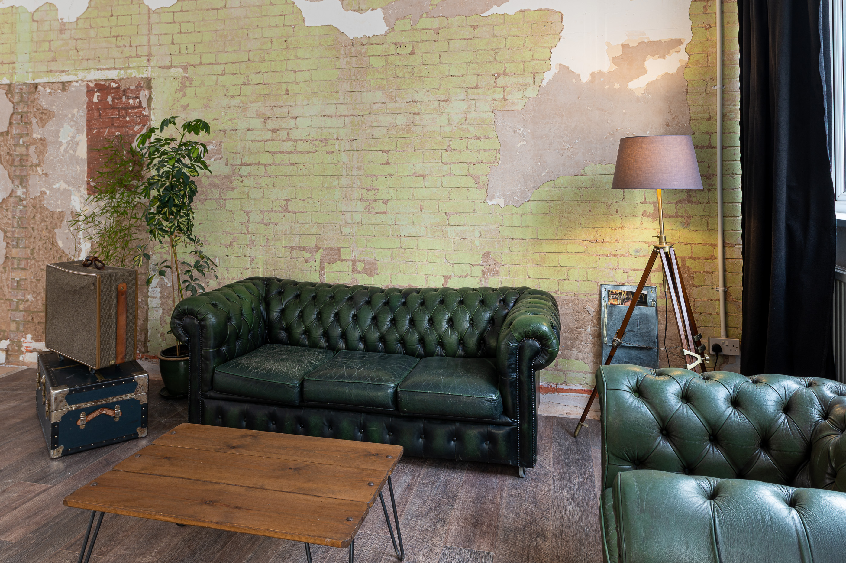 Studio 1 - ldkxejmc1mq.jpg