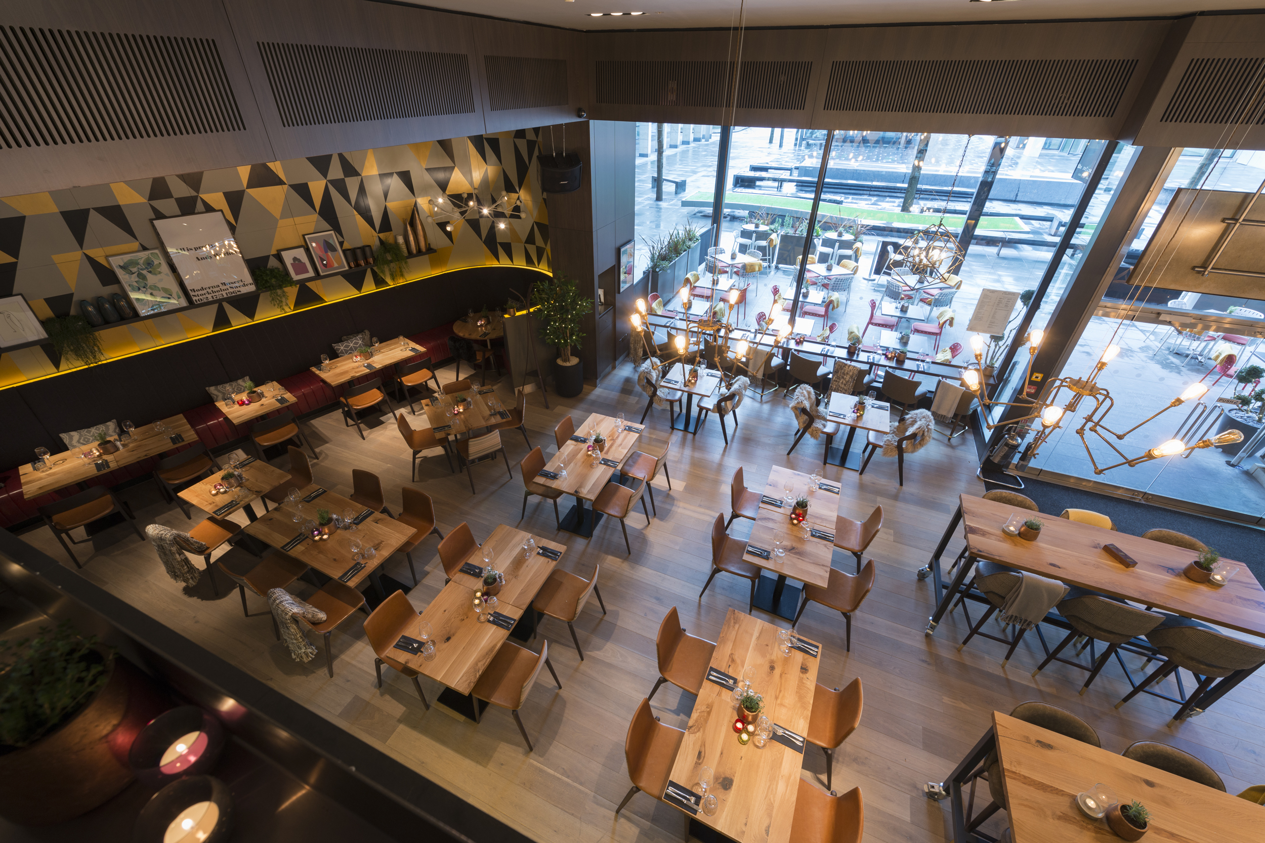 Whole Venue - q1d5guy54ri.jpg