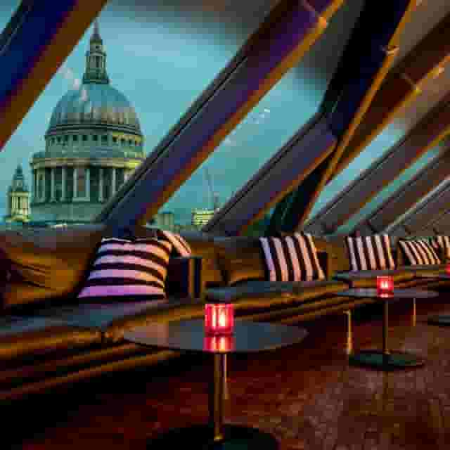 Bar Lounge