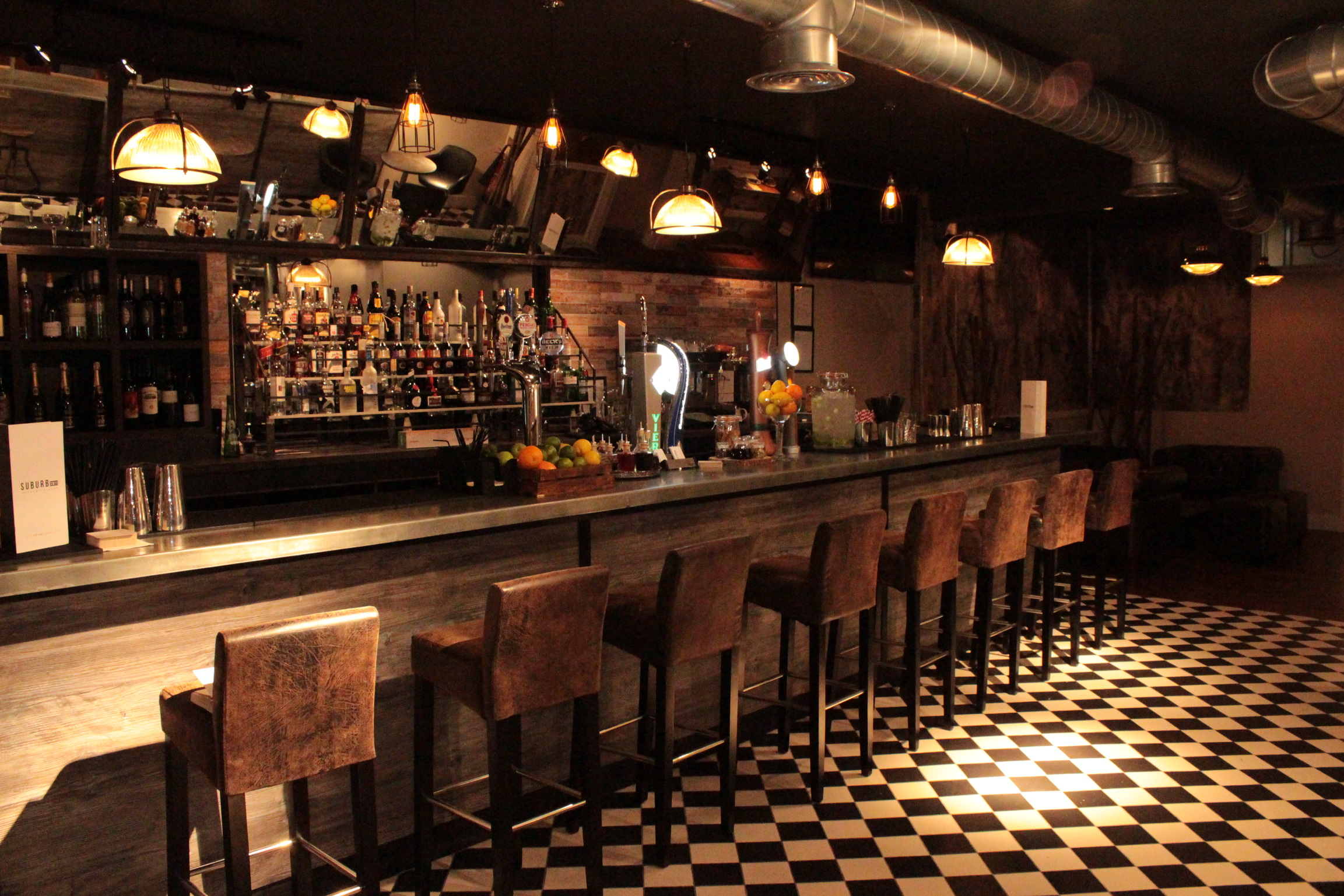 Stylish bar area in SW11 venue, perfect for networking events and cocktail receptions.