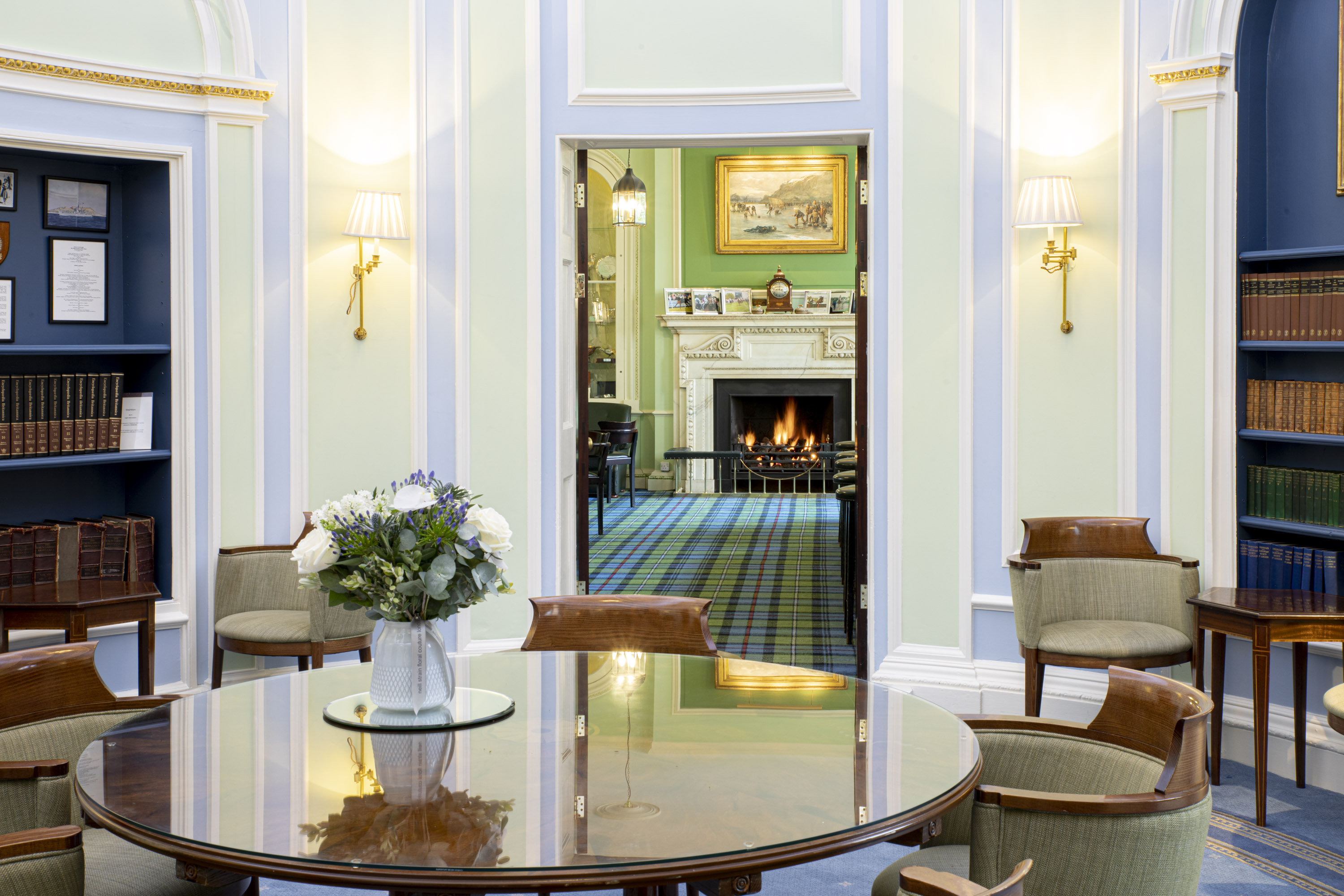 Oval Room  - 11ydfp5u4rk.jpg