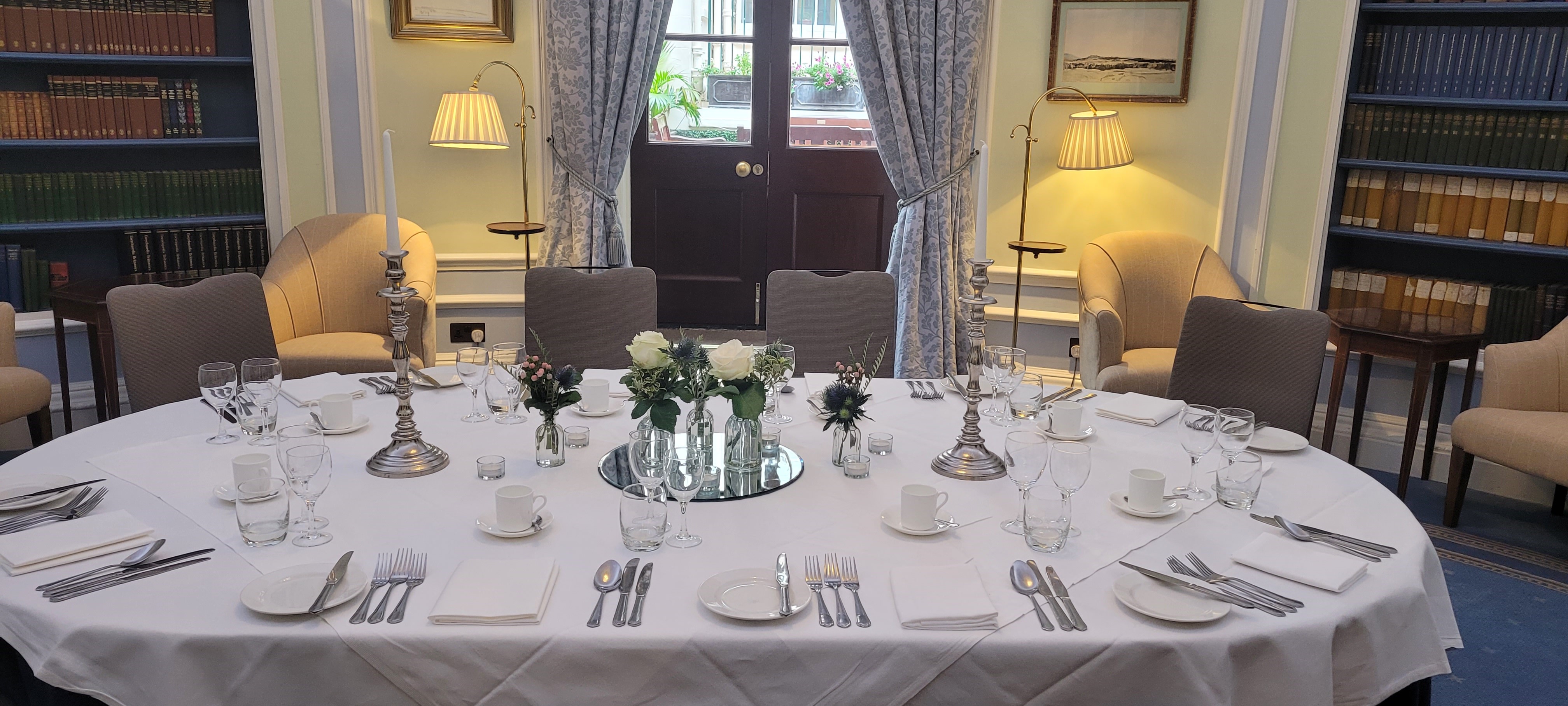 Oval Room  - 40150eae-3ed3-4c2a-9ba0-b36870354cb7.jpg