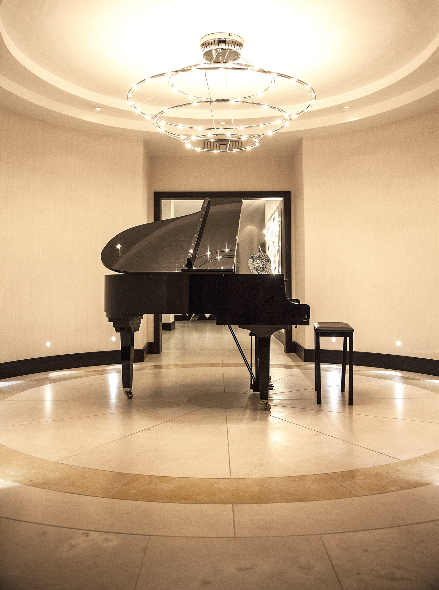 Leopold Suite - sifpzvjirke.jpg