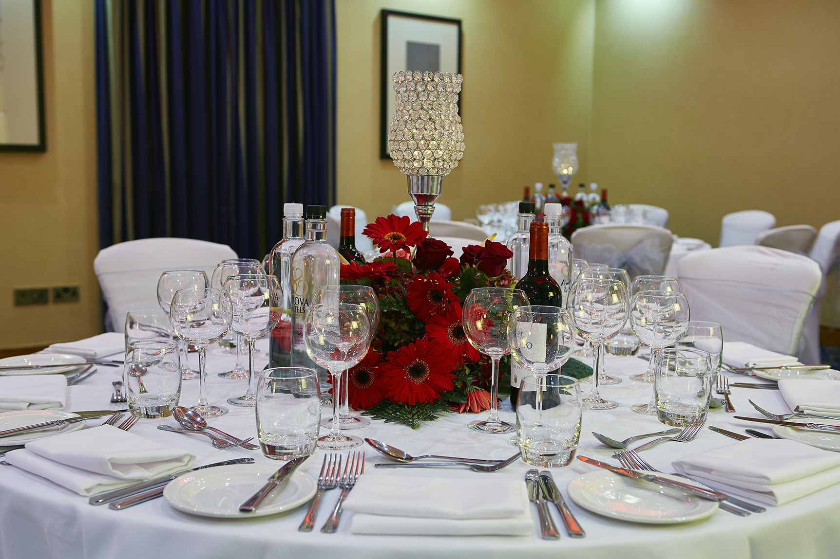 Elegant dining table setup in Edward Suite, perfect for formal events and galas.