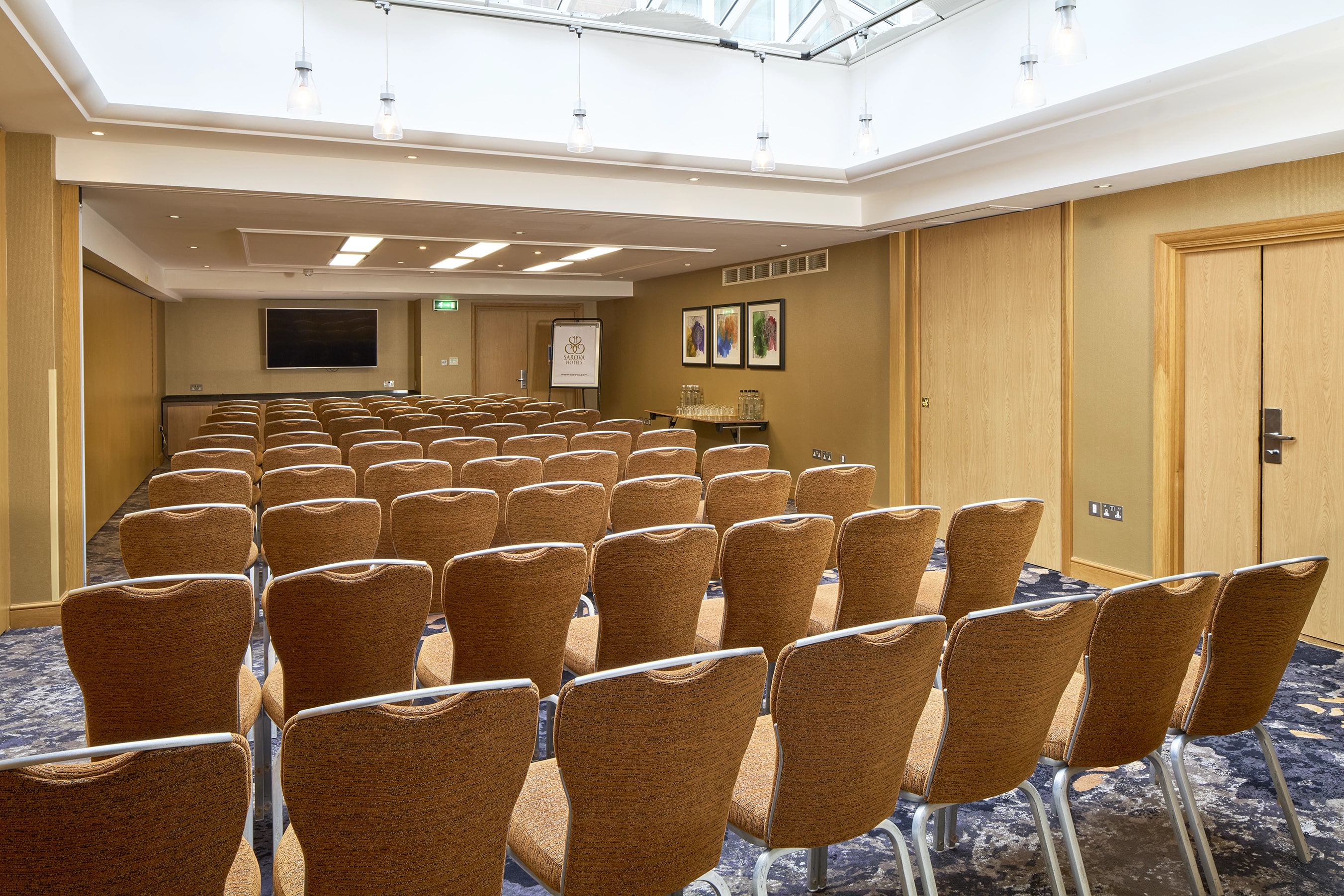 Buckingham Suite - 0eosrufkjzx.jpg